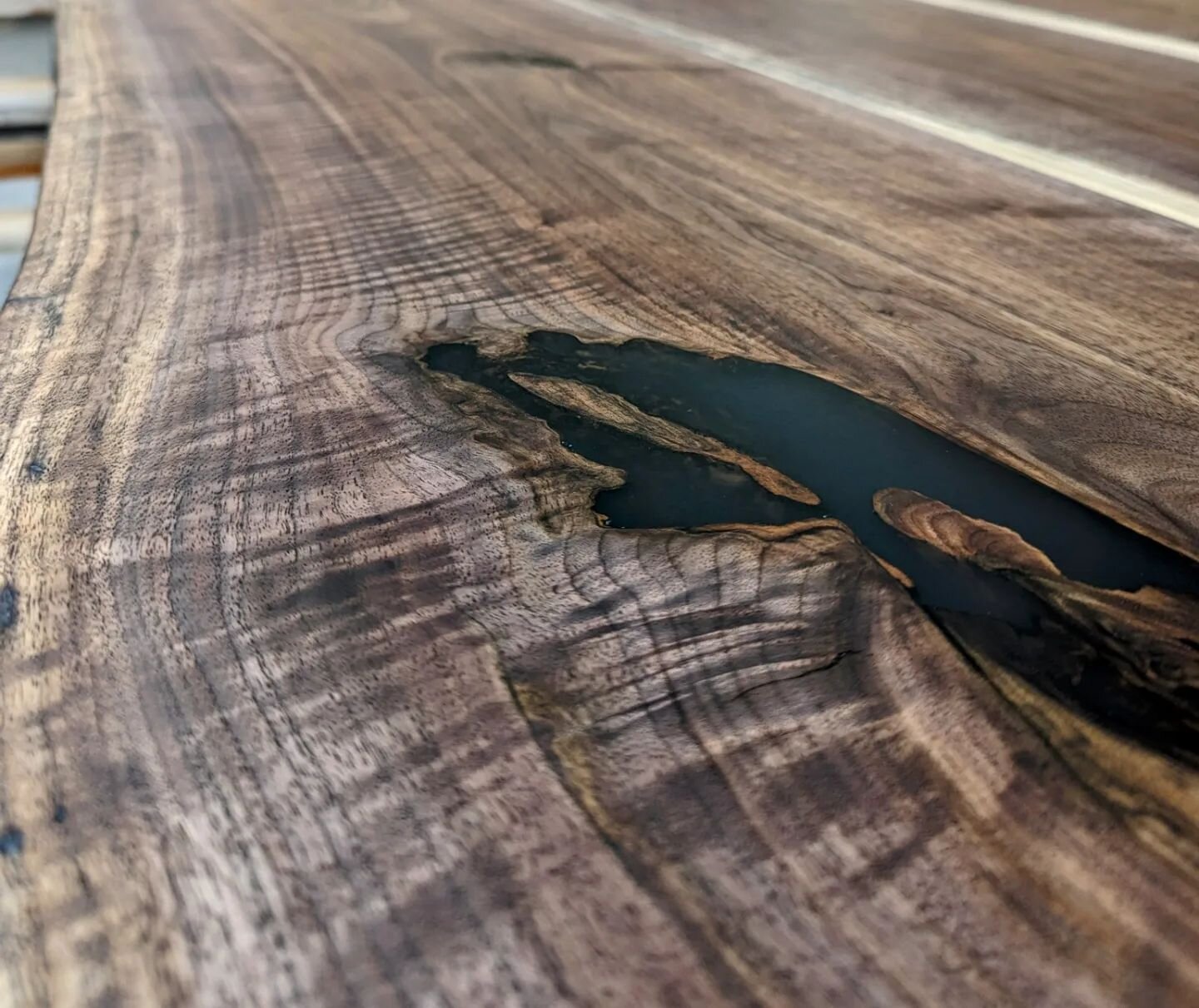 My clients brought in some absolutely gorgeous walnut slabs from the tree at their childhood home. I was able to turn them into an amazing live edge table for them!

What can I create for you?
.
.
.
#c2woodcraft #woodworking #resin #denver #englewood