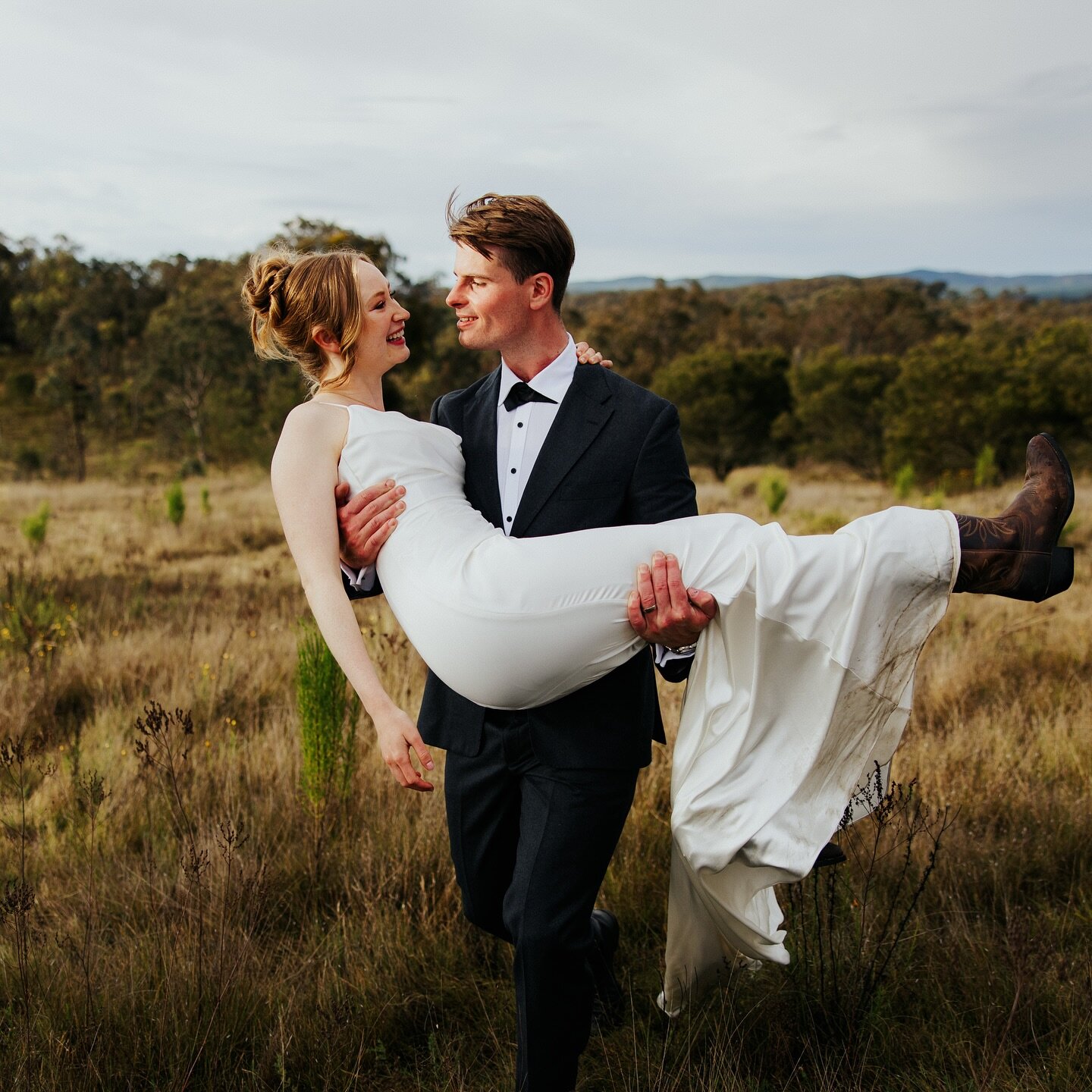 Country chic by Michaella and Lorenz

#countrychic #countrywedding #backyardwedding #canberrawedding #canberraweddingphotographer