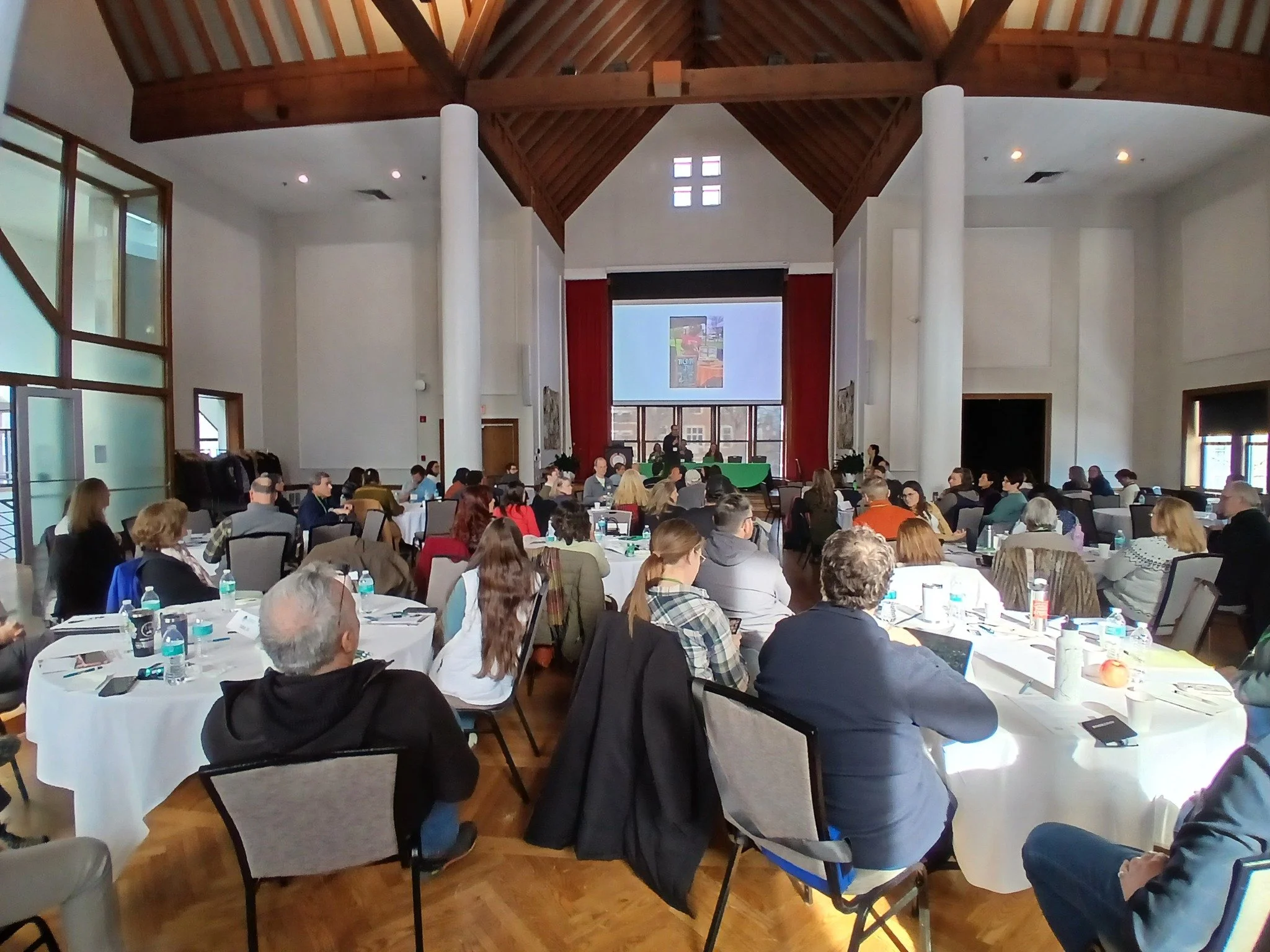 🎉Great day at the Massachusetts Farmers Market Conference!!

Organized by @massfarmersmarkets, the conference explored fundraising for markets, emergency preparedness, nutrition support beyond SNAP/HIP, and more! So many dedicated folks from around 