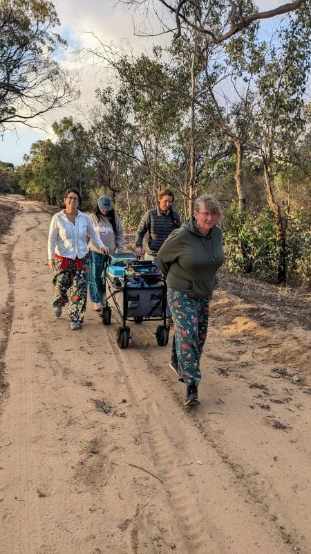Fig 30 On our way to the Avon River for an evening distillation 