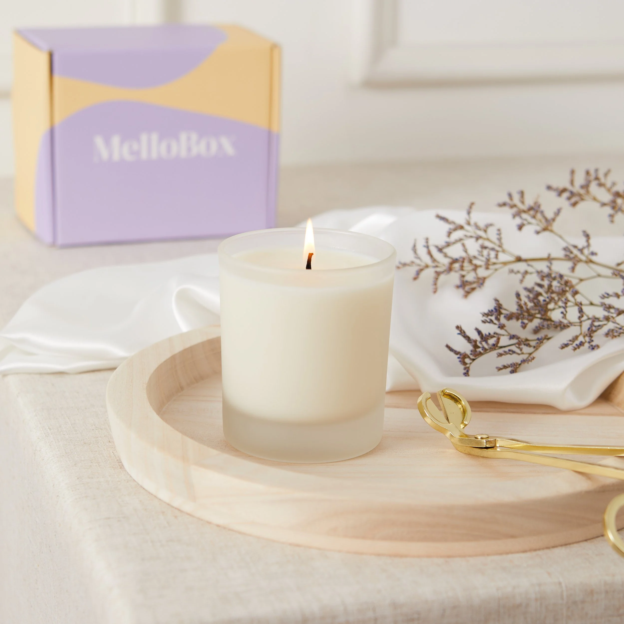 How to Take Beautiful Candle Product Photos at Home