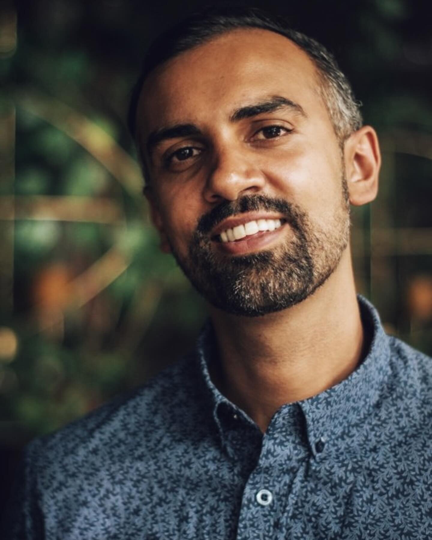 Shayan is a Creativity Coach with a training background in psychotherapy and coaching working with professionals, creatives and entrepreneurs. 

His coaching DNA 🧬: developing awareness &amp; nurturing the creative process through experimentation to