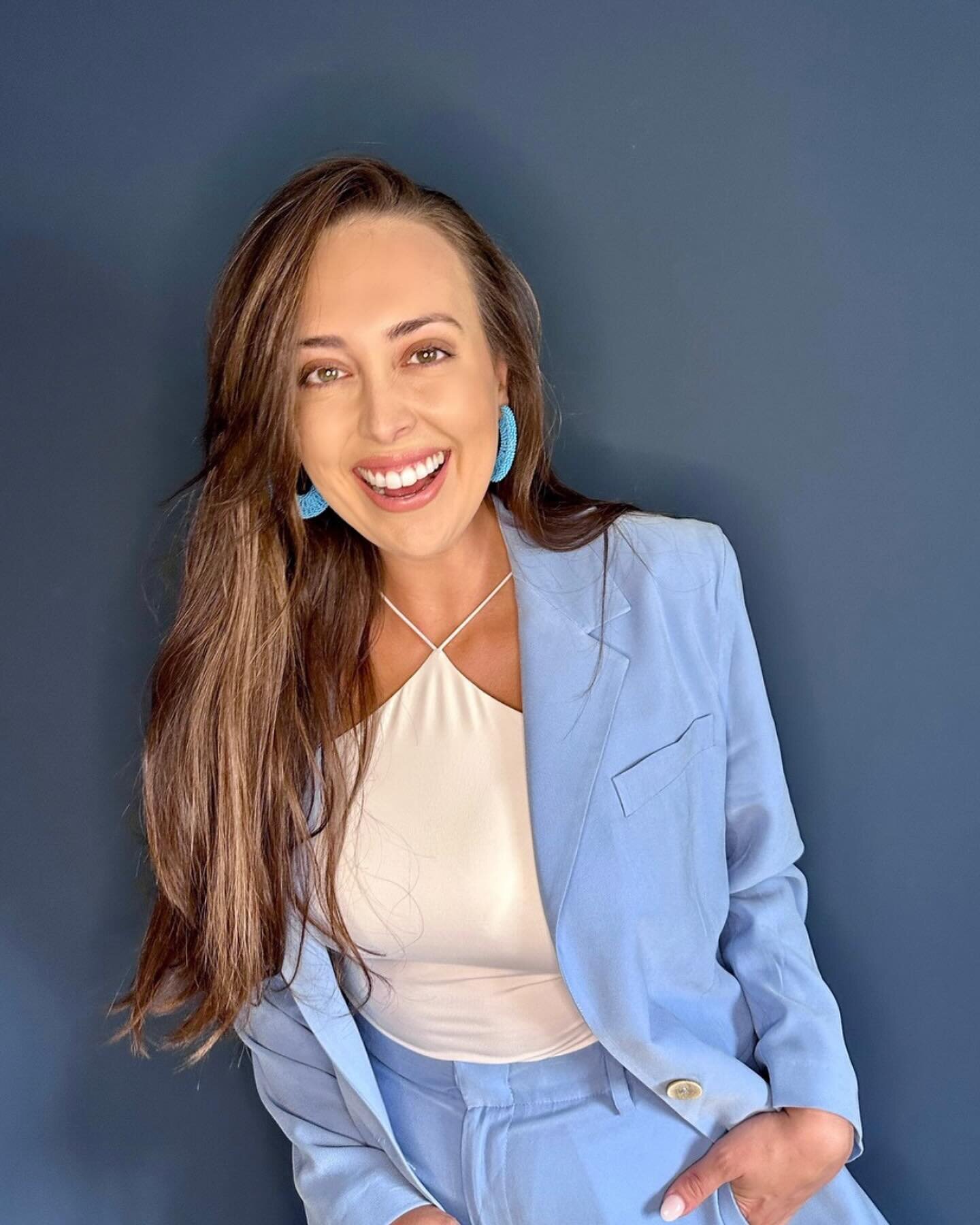 Emma is a leading career confidence and clarity coach for powerhouse women. &nbsp;A certified coach, NLP master practitioner, ICF member, with a degree in global business and marketing.&nbsp;

Emma specialises in clarity for your next career move; th