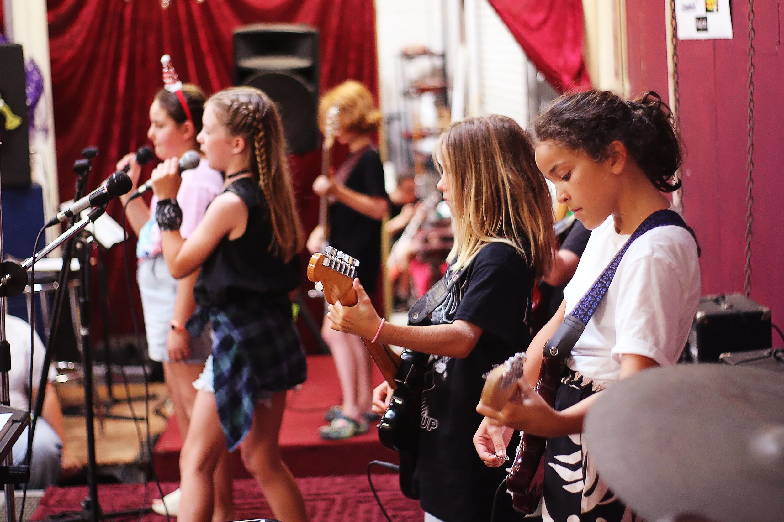 🎸 ROCK your SCHOOL HOLIDAYS  - Ages 9 -12