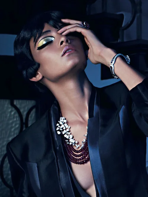 Photography by Elisabeth Hoff. Styling Clare Lazaro. Wanessa & Nadia at Select. 