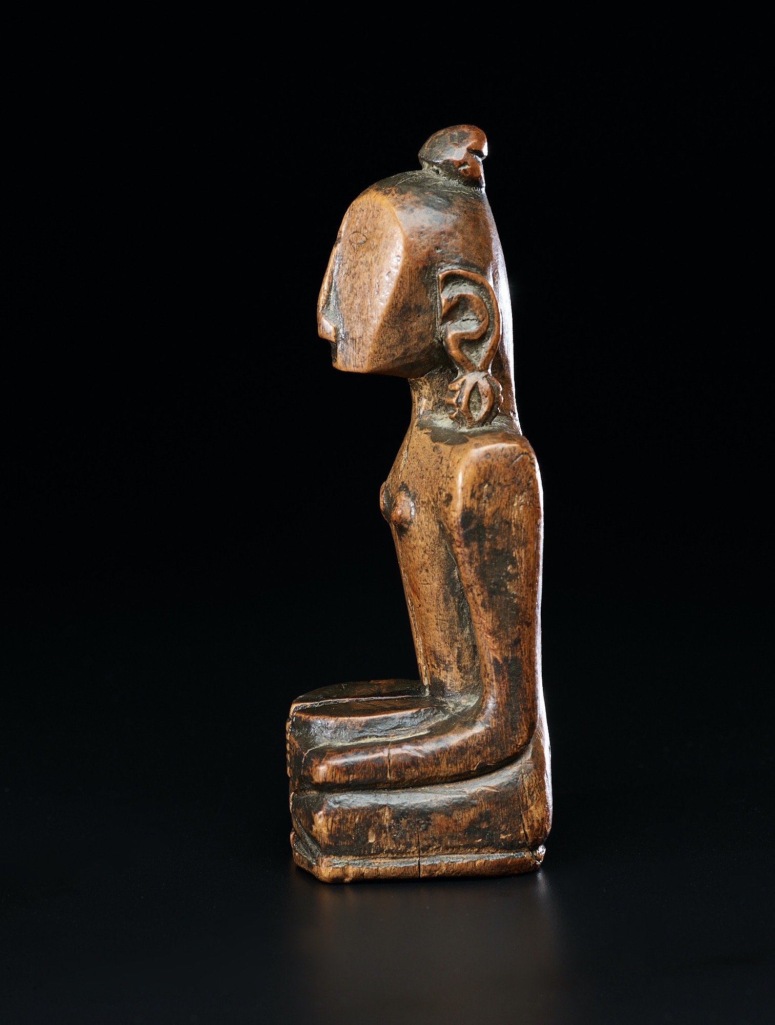 seated figure 6.jpeg