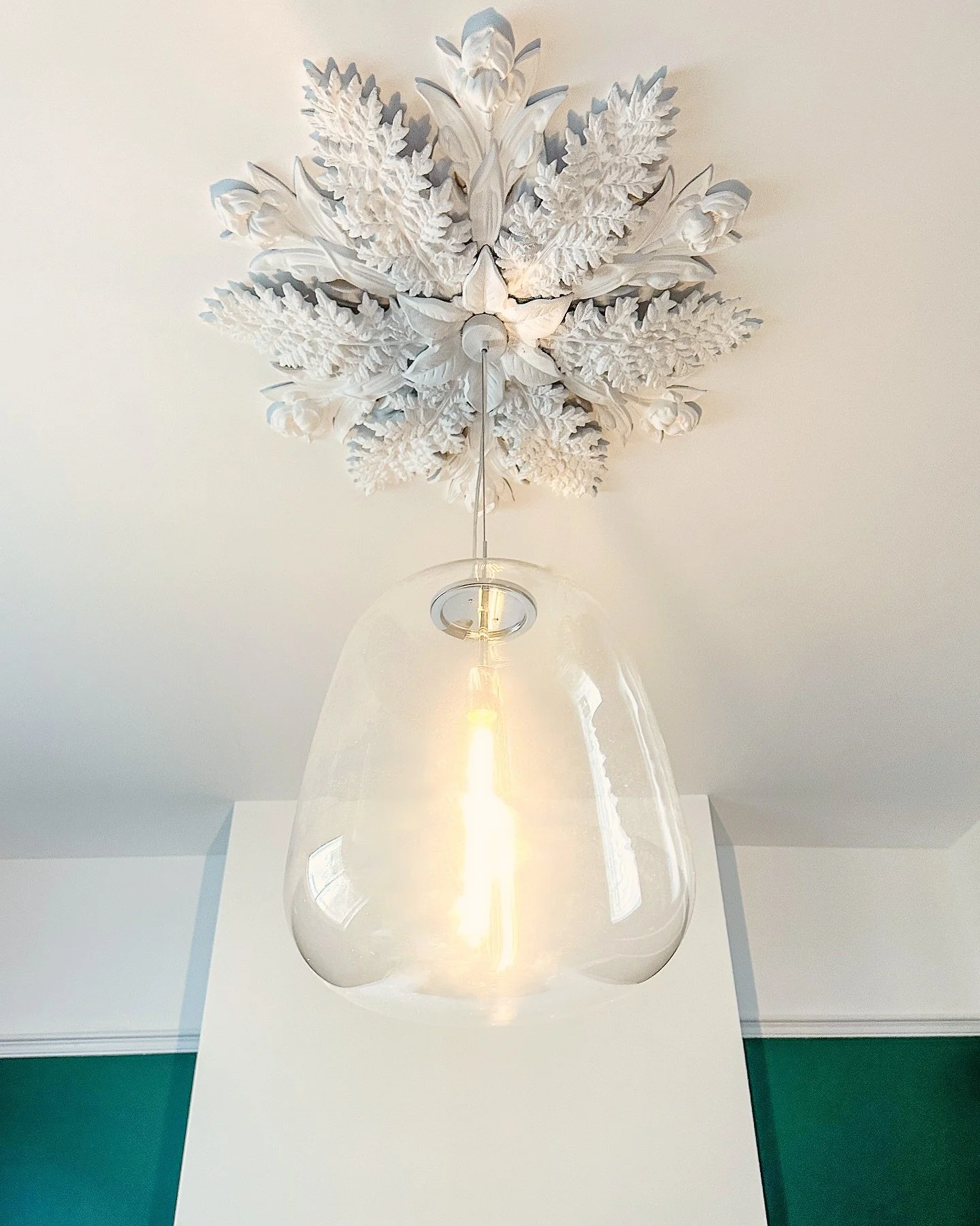 Statement lighting, done right.  Check out this stunning pendant install we recently completed &mdash; paired perfectly with a classic decorative ceiling rose for that modern-meets-traditional vibe. 💡👌

Whether it&rsquo;s a bold feature light, a fu