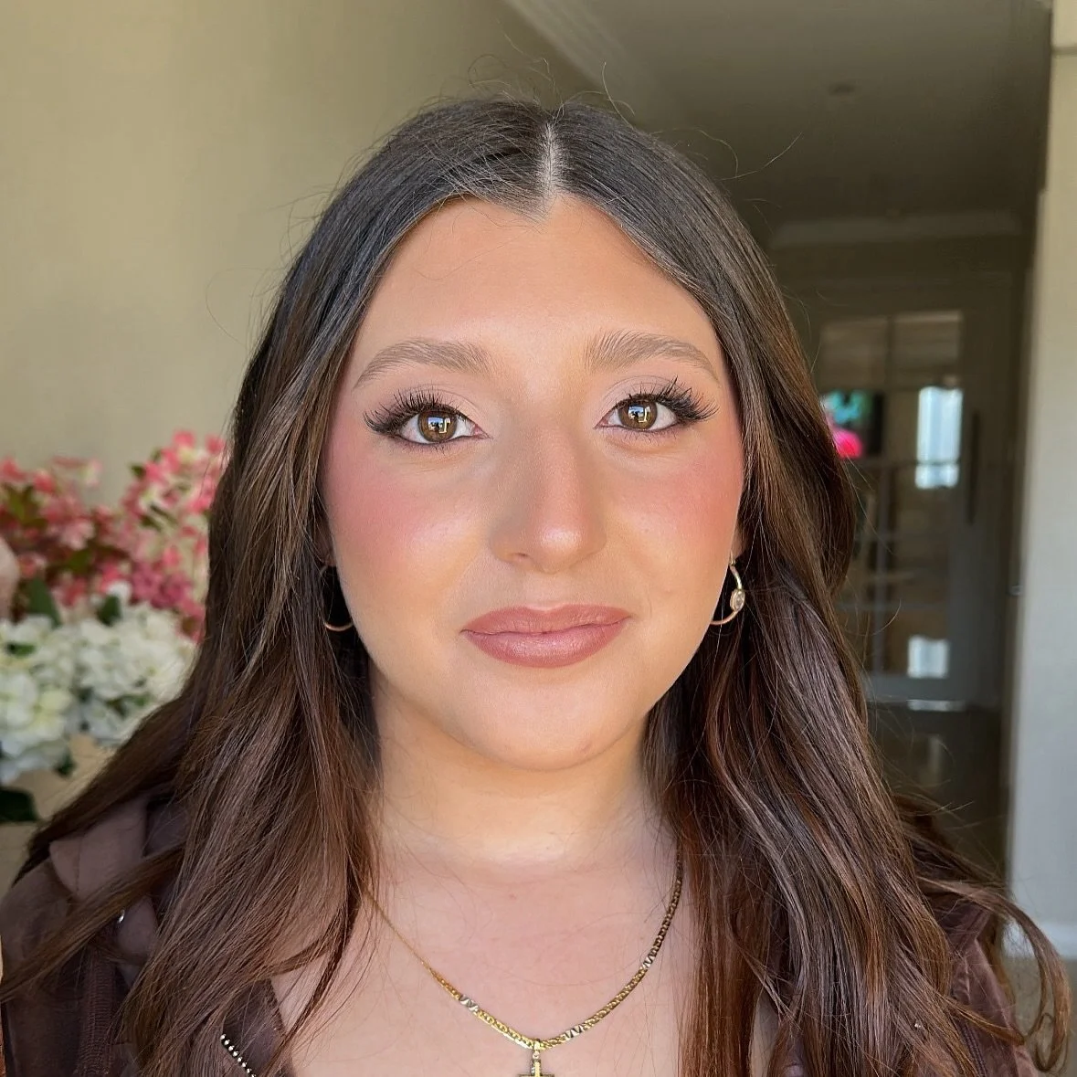 M A R I A 

Fox eye. Dewy skin. She asked for an exact look from my page for her formal.. the best kind of compliment 🫶🏼 sculpted features, radiant skin, stand out eyes.
 
@mariaoppss 

#snatched #polishedmakeup #butterskin #fluffybrows #foxeye #sk