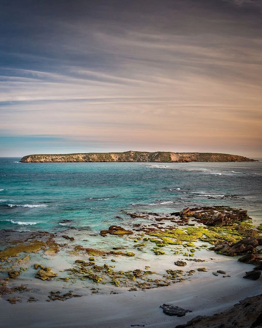 Known for its remote coastal scenery, the bays and coastline around the Coffin Bay National Park are picture perfect! 
&bull;
&bull;
&bull;
Prints available - https://www.chandeshshah.com/store