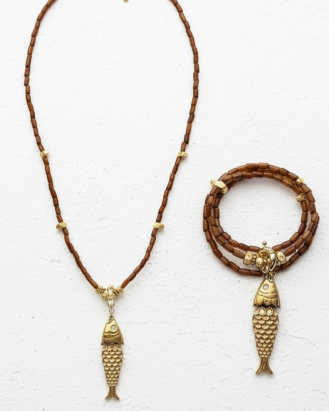 GLIDED WATERS Style Shift