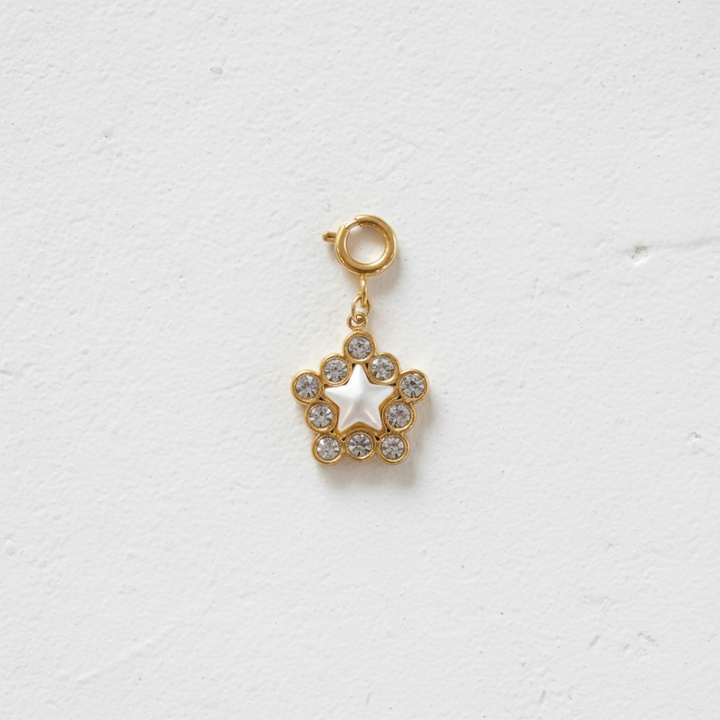 PEARL STAR Charm