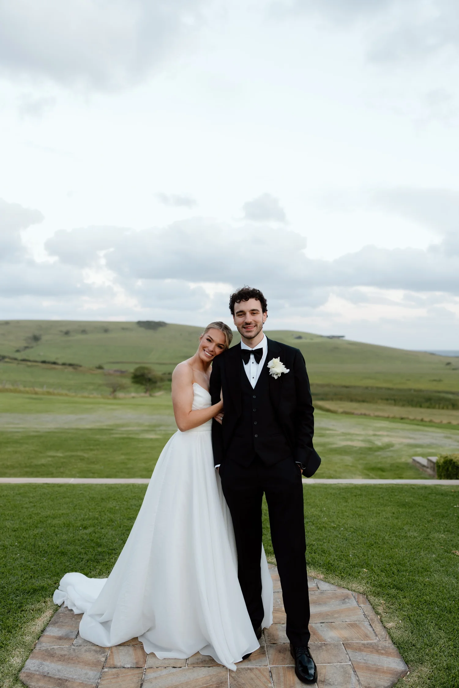 Wedding at Seacliff House photographed by Matt Ashton