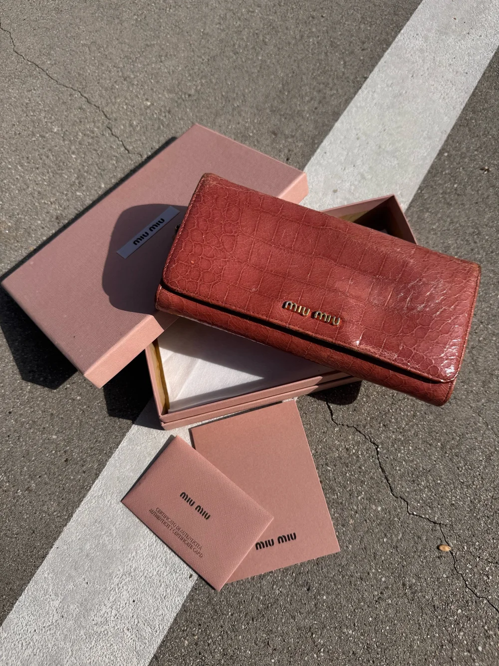 Miu Miu 00s 'Antico' Gator Texture Leather Wallet — Sunny Arkives