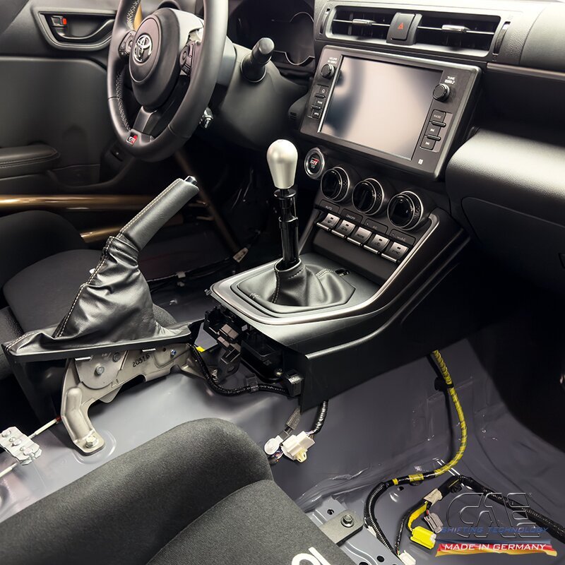 cae-ultra-shifter_97~17.jpg