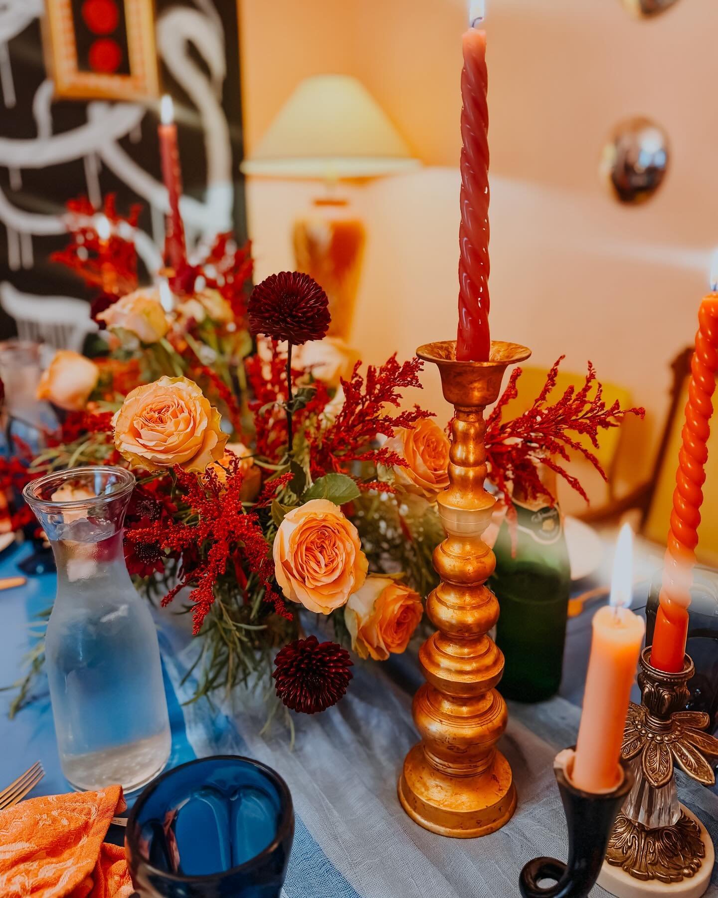 Happy Thanksgiving! Thanksgiving is probably my favorite holiday. I think it&rsquo;s because it&rsquo;s about gathering&mdash;spending time with your family, eating great food around a beautiful table. 

Hosting makes me feel grateful for my home. Ev