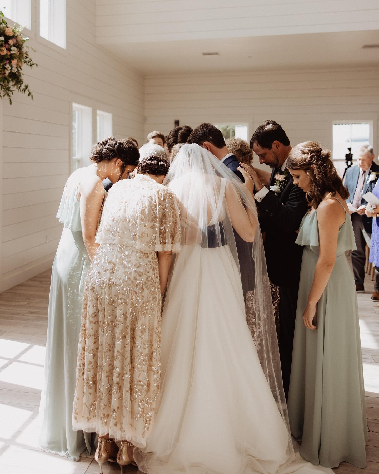 Mr. &amp; Mrs. FOLSOM! ✨
This ceremony was one of my favorites to both witness and be a part of. Noah and Elijah wanted to take a moment to worship during their ceremony, and for the family to join them in prayer before they were pronounced husband a