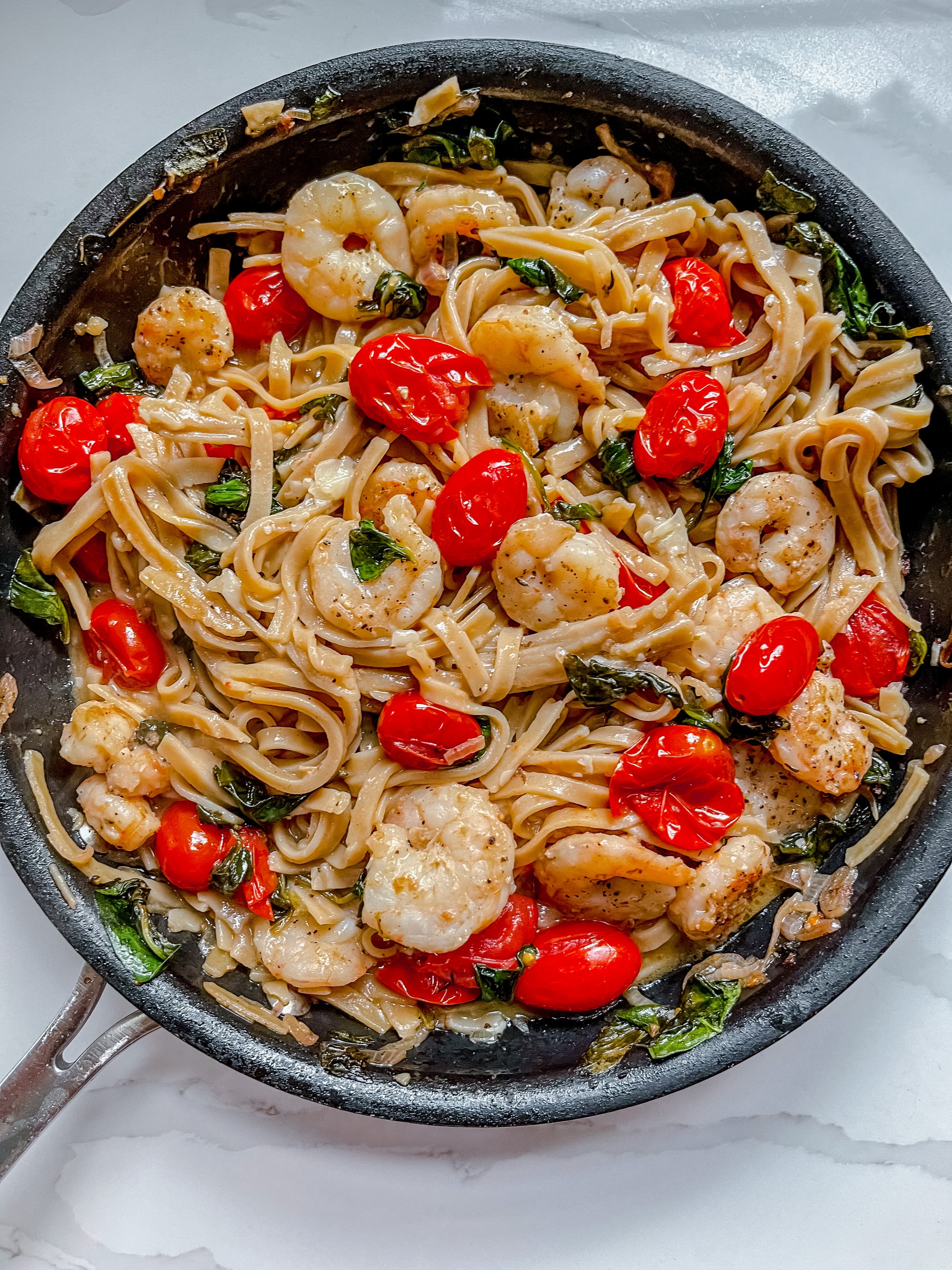 Shrimp Fettuccine With Cherry Tomatoes & Spinach — All Types of Bowls