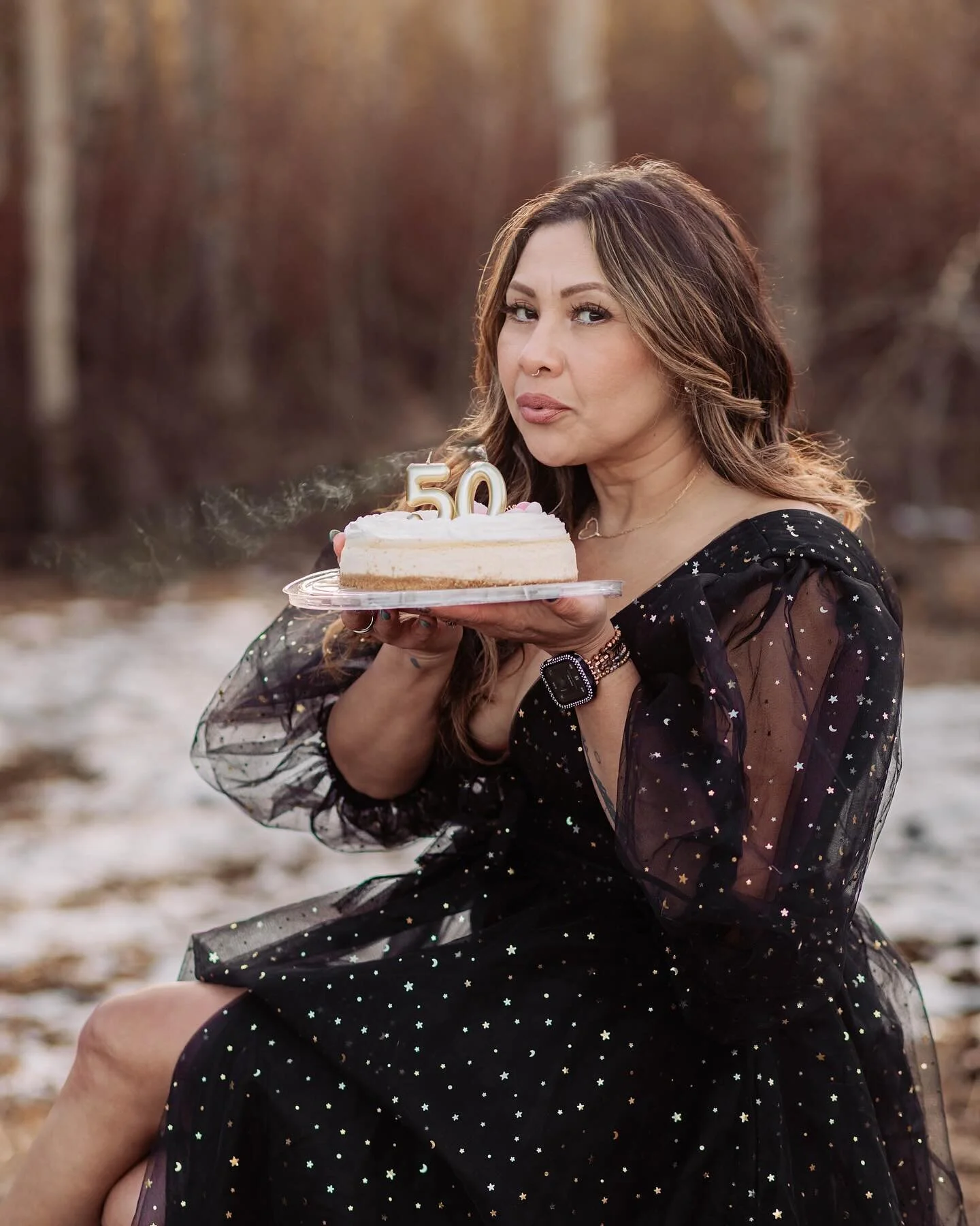 Sneak peek from yesterday’s birthday session!! 
It was such a beautiful day and swipe to see the surprise snow we got during the session while the sun was still shining! 
#spokanephotographer #washingtonphotographer #idahophotographer #birthd