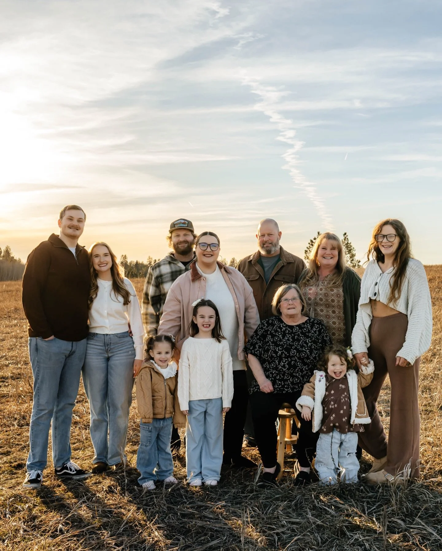 ✨Parker Family✨

#spokanefamilyphotographer #extendedfamilyphotoshoot #washingtonphotographer #spokanephotographer