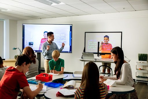 lightboard - Center for Innovative Teaching and Learning