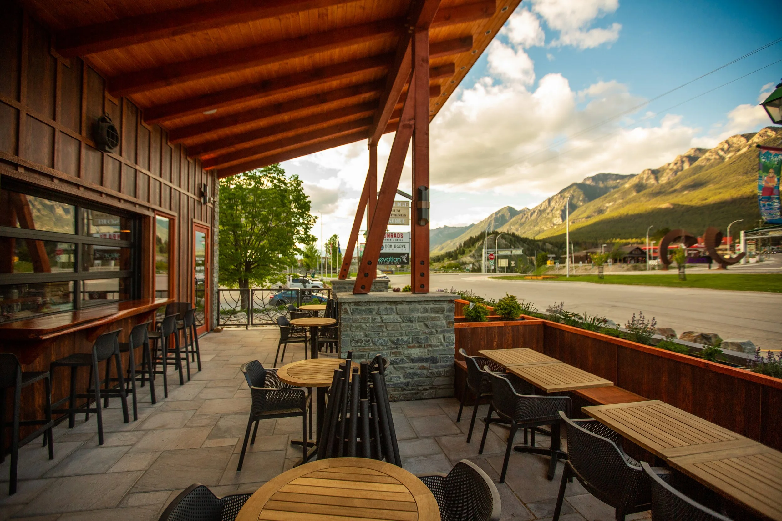 Lounge Patio Photo.jpg