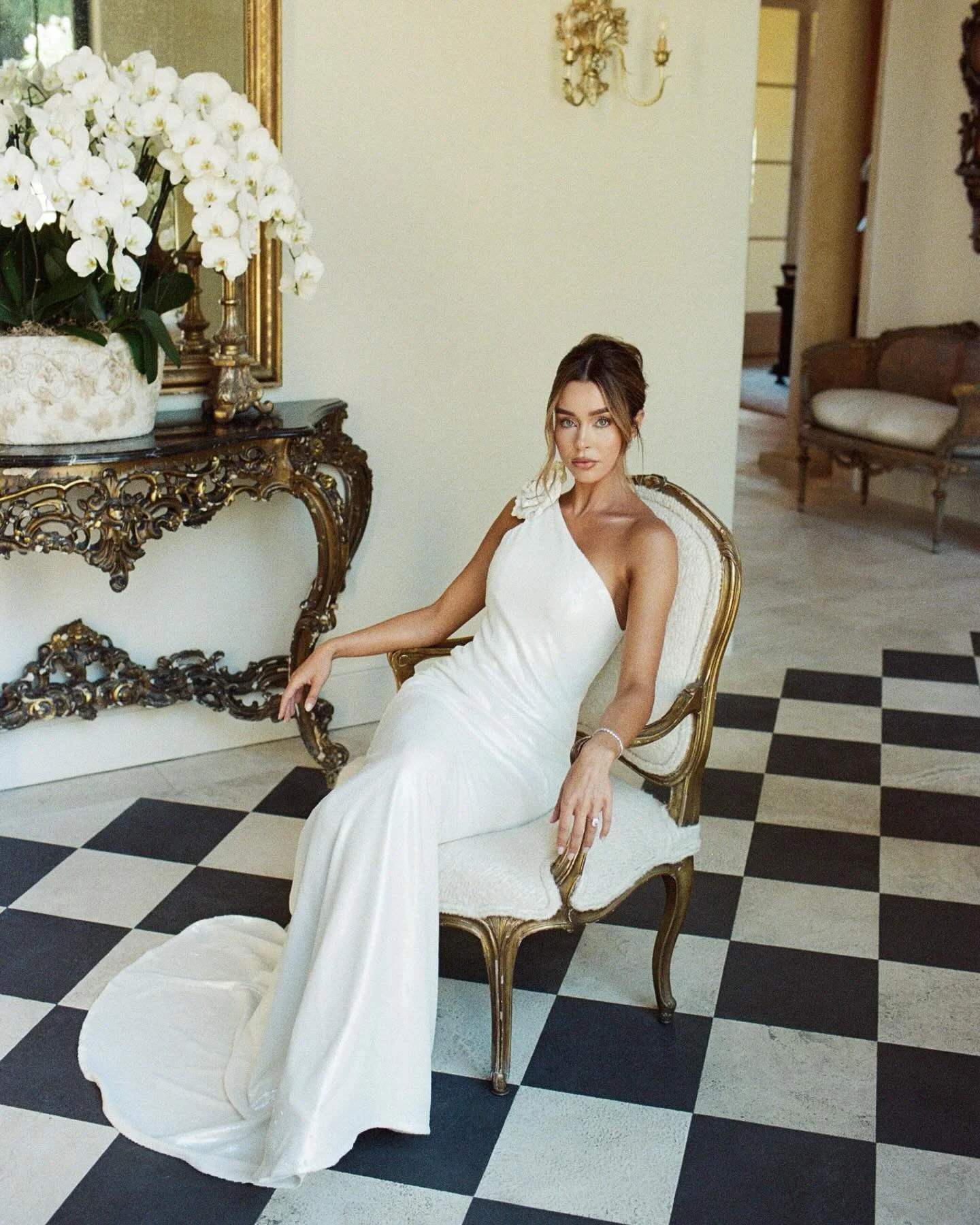 Sierra &amp; Sam&rsquo;s welcome party in Montecito, CA - on film &amp; details on digital 🖤 🎞️ 

Planning: @purelavishevents
Photo: @nicoleivanovphoto
Video: @peytonfrank
Florals: @bircheventdesign
Wedding PR: @beinspiredPR
Content creation: @theb