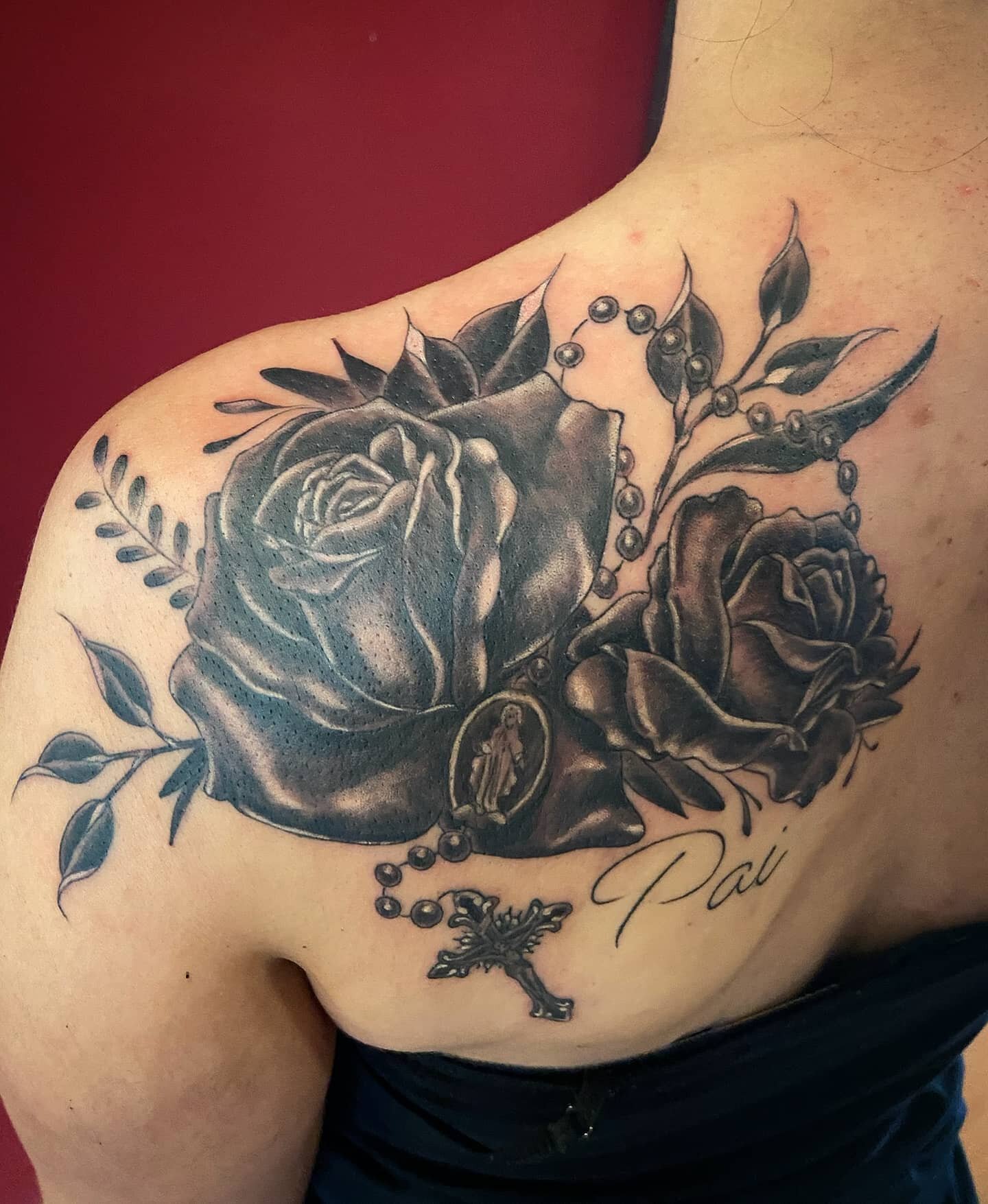 Black and gray rose piece by Todd @velvetgrip #tattoo #tattoos #tats #anthemsbodyarts #anthemsredding #anthems #reddingtattoos #redding #downtownredding #tattooshop #bodyart #inked #customtattoos #customtattoo #anthemsredding #anthemsbodyarts #anthem