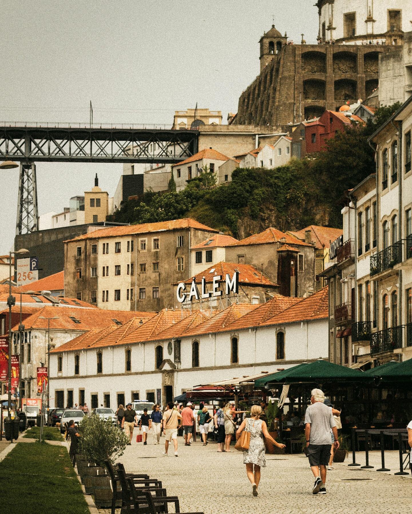 Porto Riverwalk 🇵🇹

-

#porto #portoportugal #portugal #portugallovers #portugaltravel #portugal🇵🇹 #portugalalive #visitportugal #portugal_lovers #portugal_places #igersportugal #portugal_gems #portugal_photos #portugalpassion