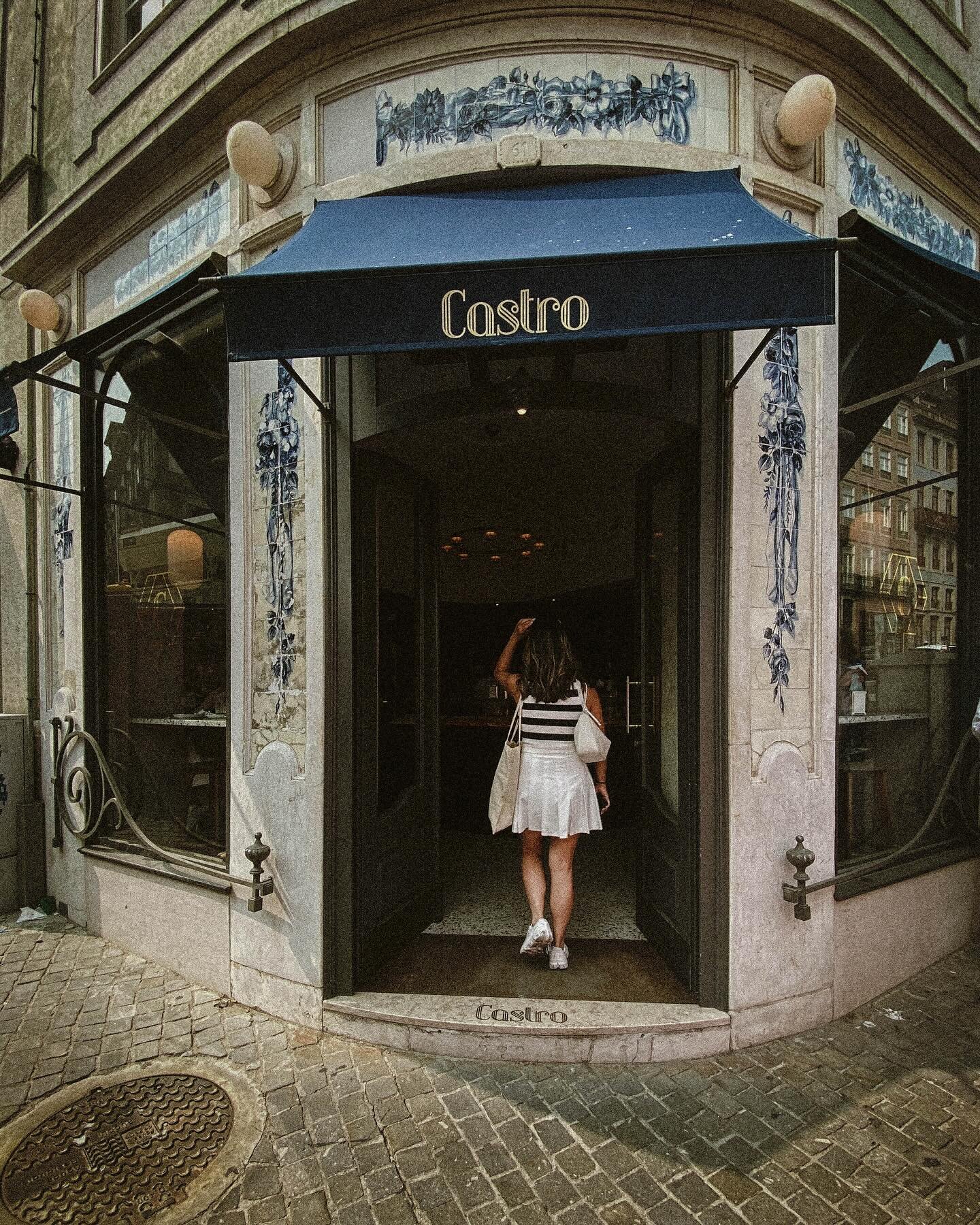 nata is always a good idea

📍porto, portugal 🇵🇹 

-

#porto #portoportugal #portoportugal🇵🇹 #oporto #oportoportugal #visitportugal #visitporto #visitportugal🇵🇹 #portugal #portugal🇵🇹 #portugal_em_fotos #portugallovers #portugaltravel #portuga