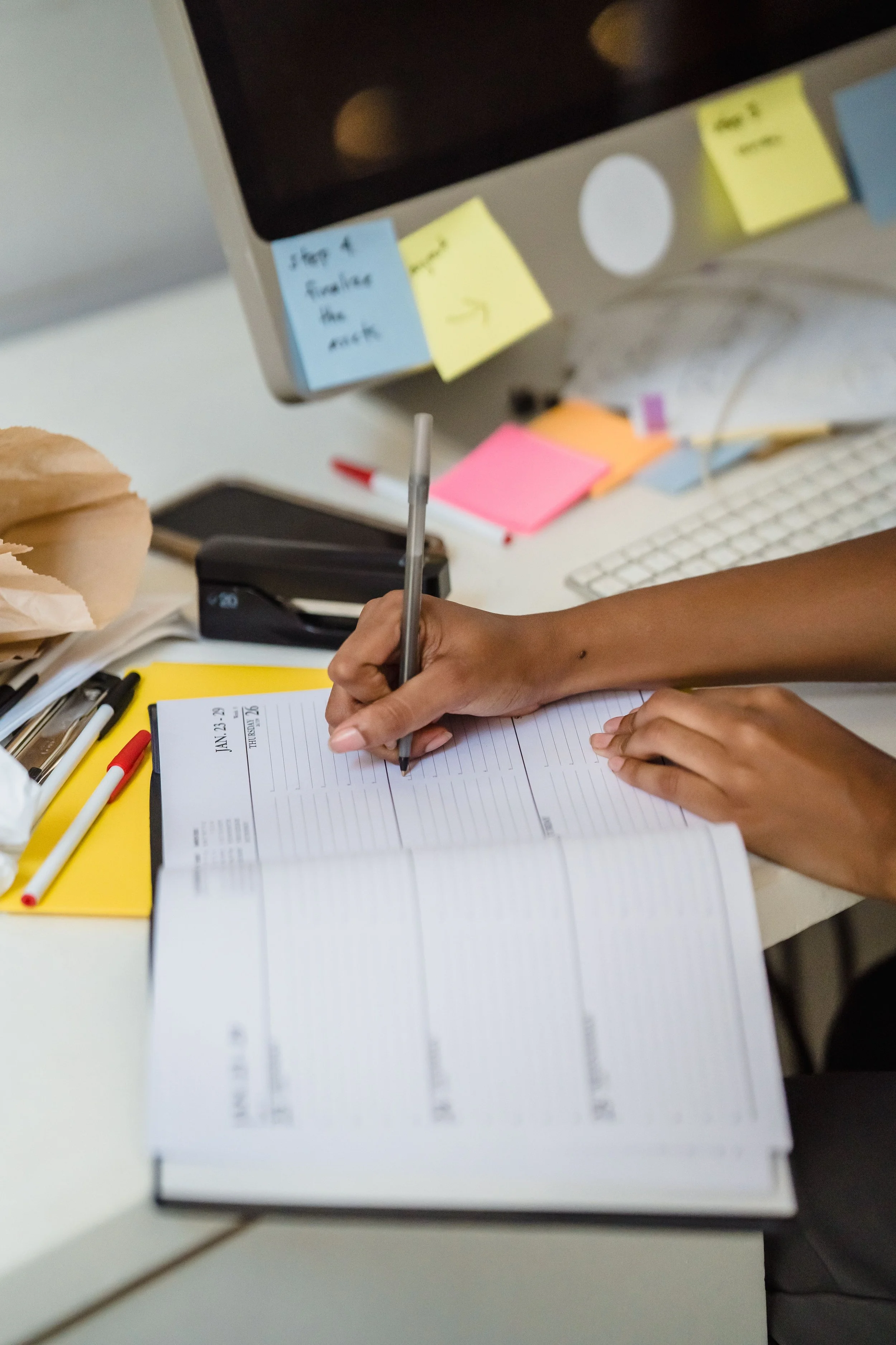 ADHD Symptoms in Women: 9 Signs Anxiety, Burnout, or Perfectionism May Be Hiding ADHD