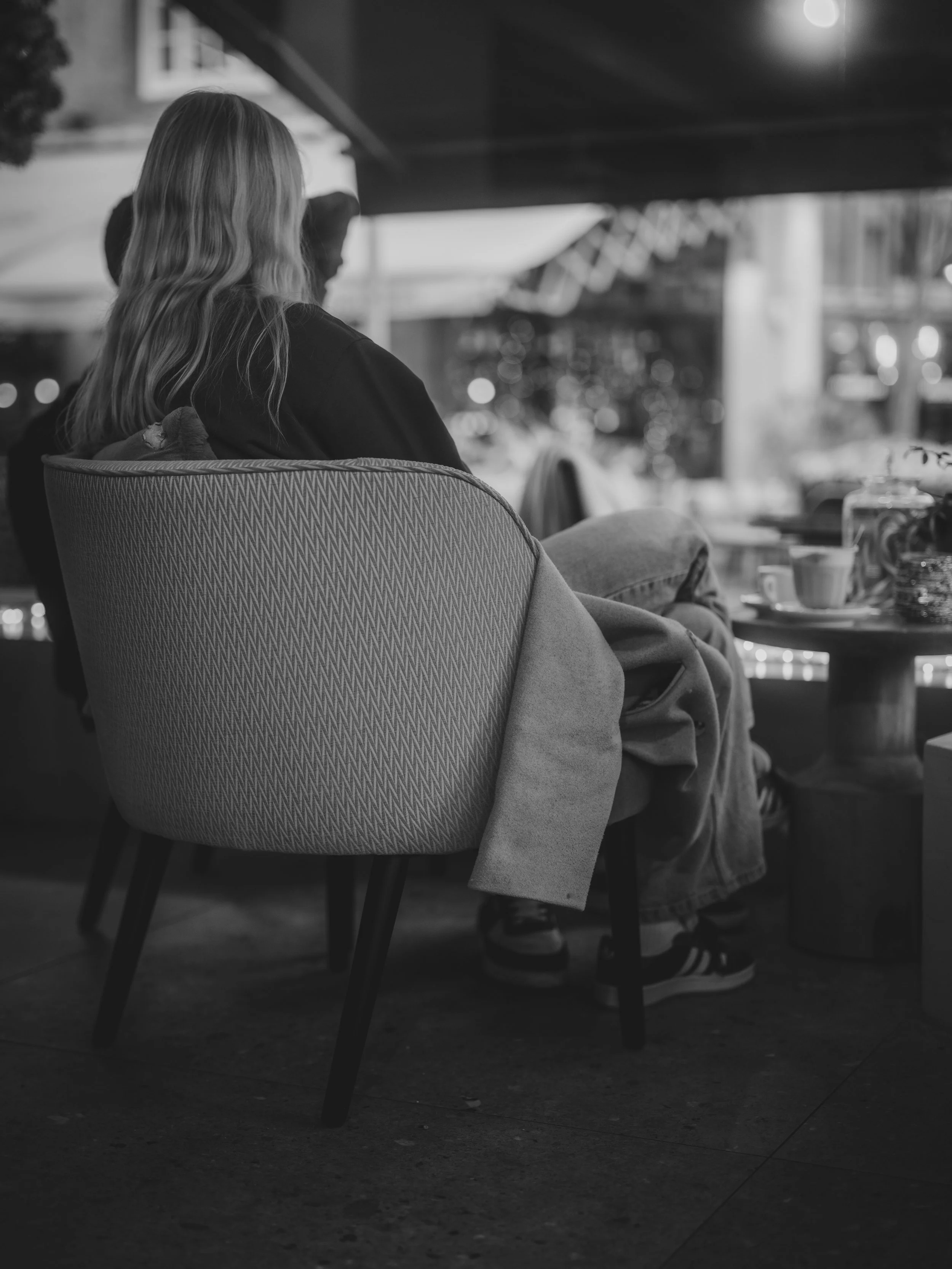 Fear of Intimacy in Women: 9 Signs Closeness Feels Hard Even When You Want It