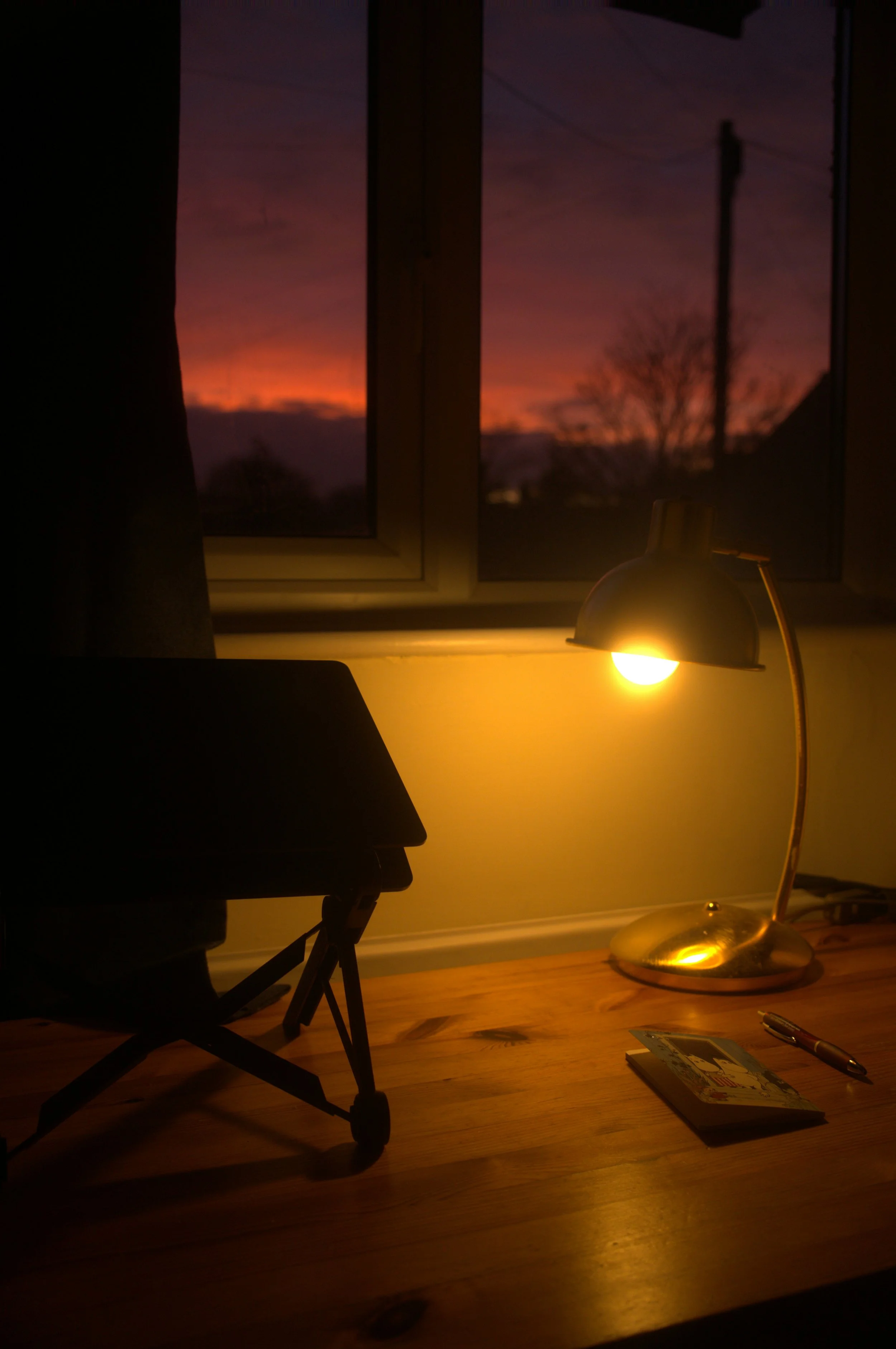 How to Stop Negative Thoughts Without Fighting With Your Mind All Day