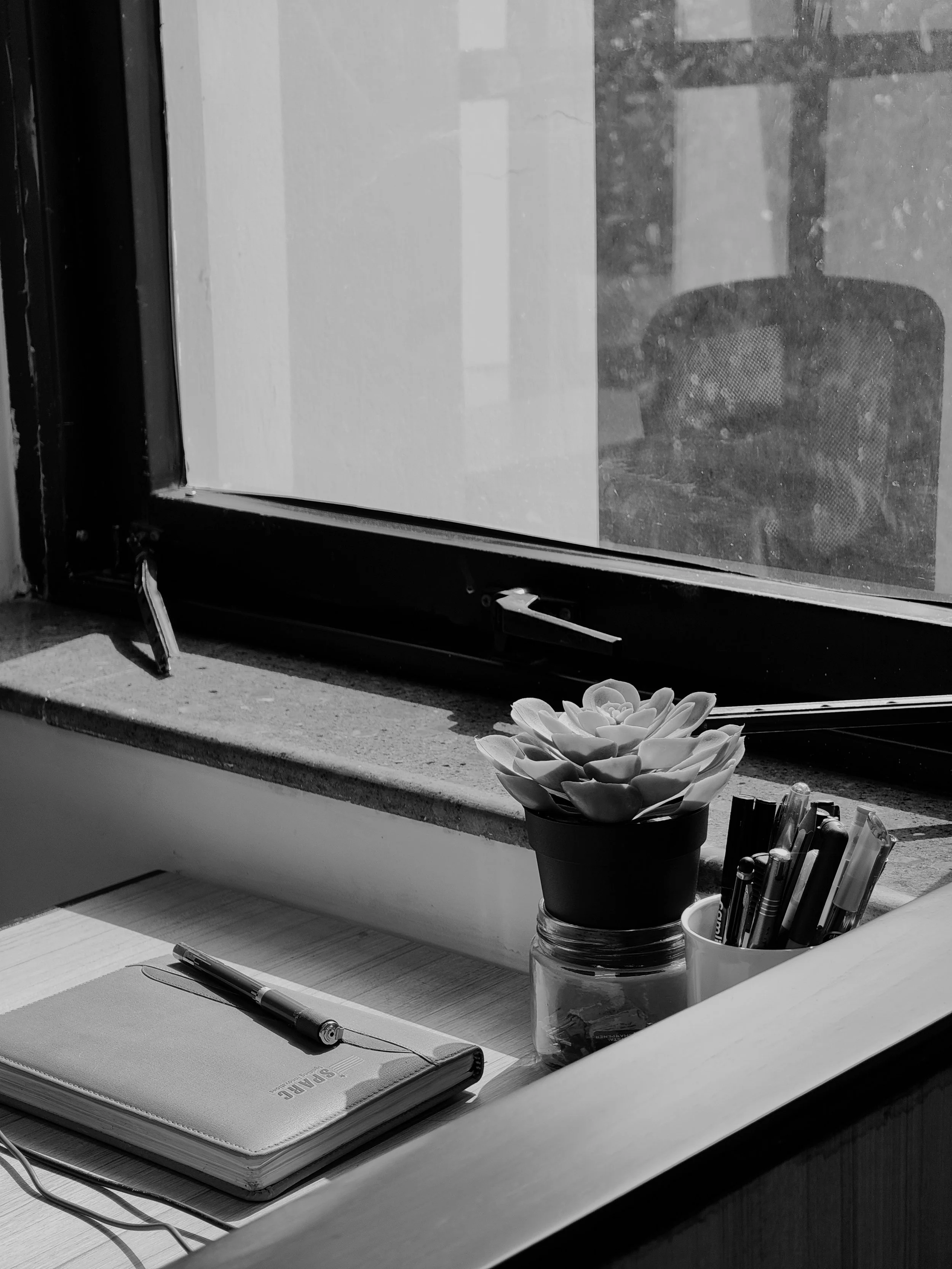 Do I Need a Therapist or a Psychiatrist?