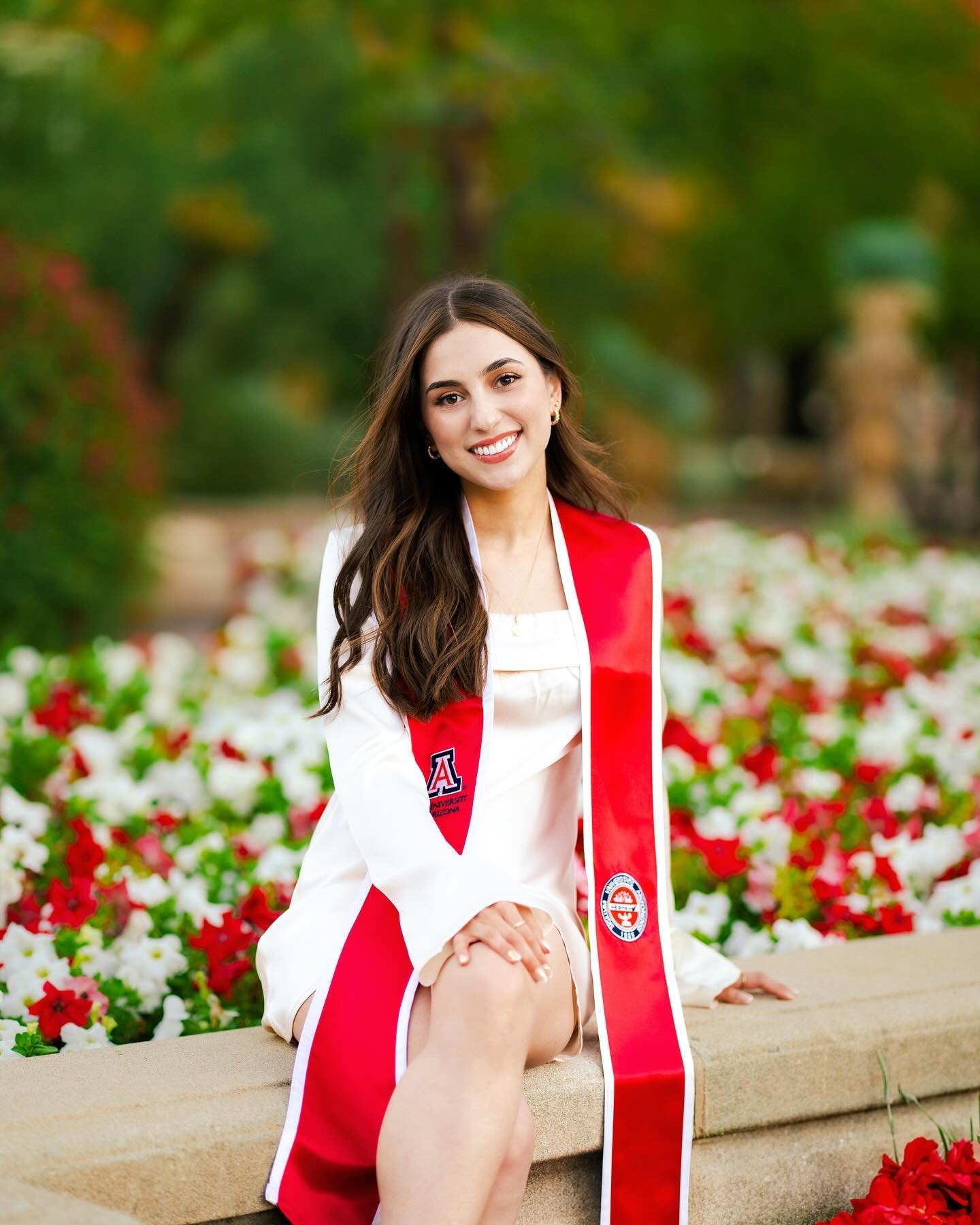 Turning Tassels 🎓 

Photos: Emanuel Zuniga
In frame: Stephany M.

#grad #graduation #graduate #capsoff #Sony #SonyAlpha #SonyCamera #Samyang #Gmaster #sonya7iv #Portrait #Portraits #Under10kportraits #Natuallight #portraitshooter #pursuitofportraits