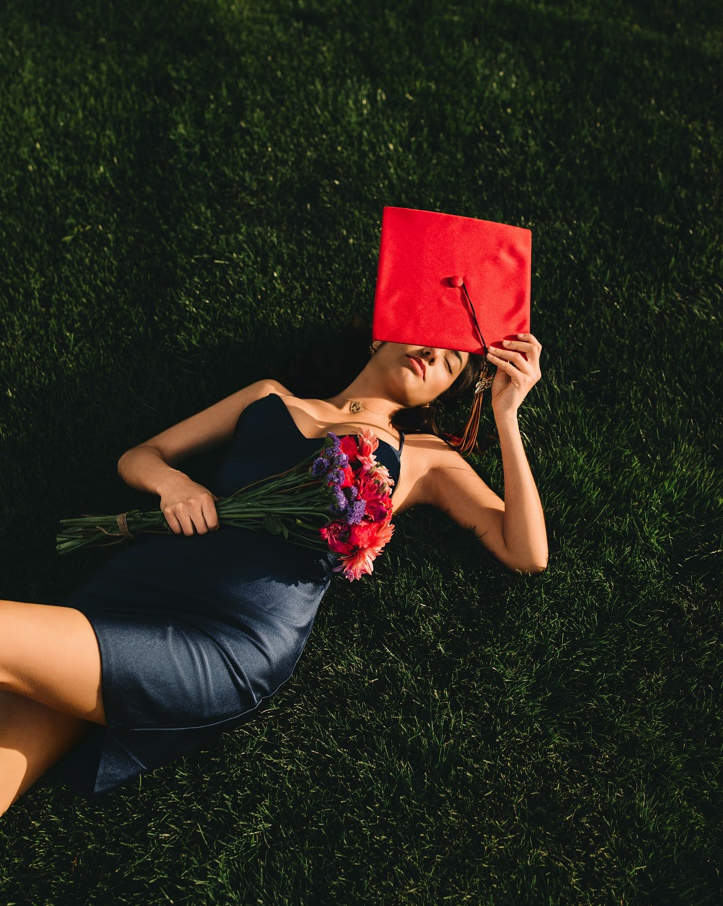 Bold details to creative poses π
#GraduationPhotos #TubacAZ #ClassOf2025 #GradPicsAZ #GradPhotoInspo #TucsonPhotographer #AZGradShoot #ArizonaGrad #SeniorPortraitsAZ #CapAndGownPics #GradStyle #CreativeGradShots #GradSeason2025 #OutdoorGradShoot #A