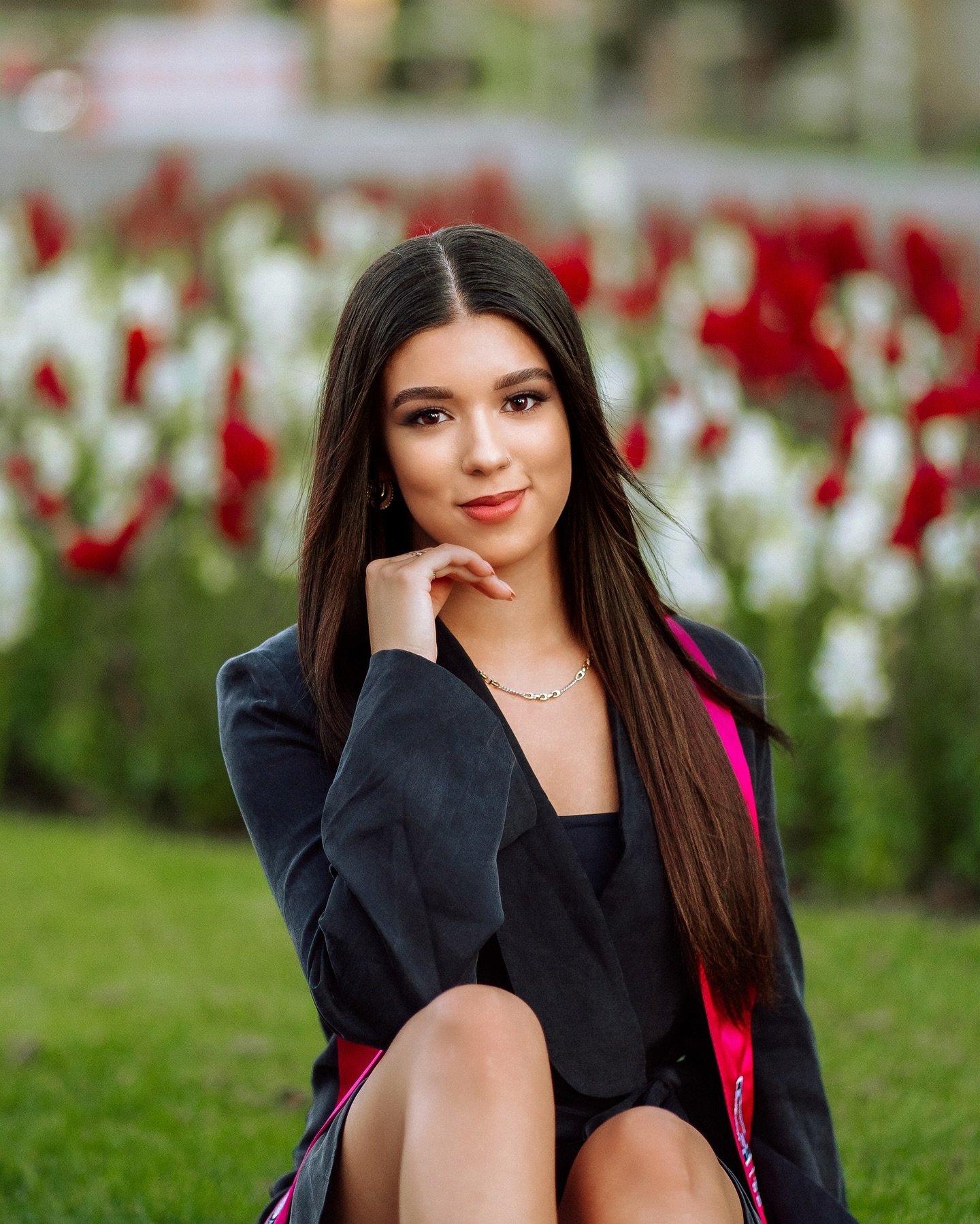 First post of the year… and it’s been a minute! πΈβ¨
Took some time to reset, refocus, and now I’m back behind the lens. 2025 is the year of growth — what kind of shoots do YOU want to see this year? Drop your ideas in the co