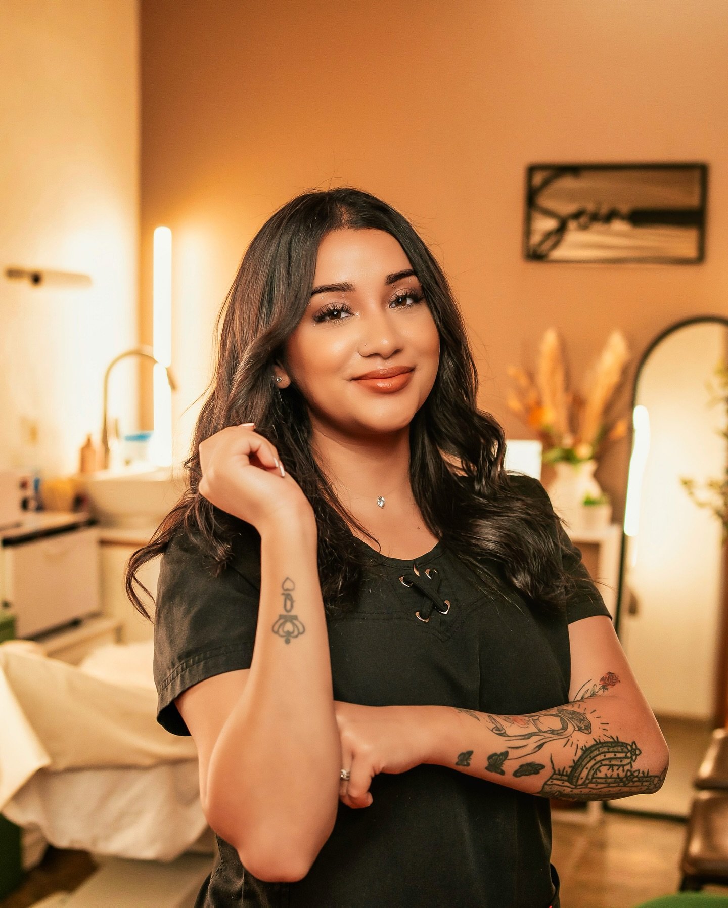 Wrapping up Cinthia’s branding shoot with these final shots! Her passion for skincare truly shines through in every photo.π€©
@scin_aesthetics