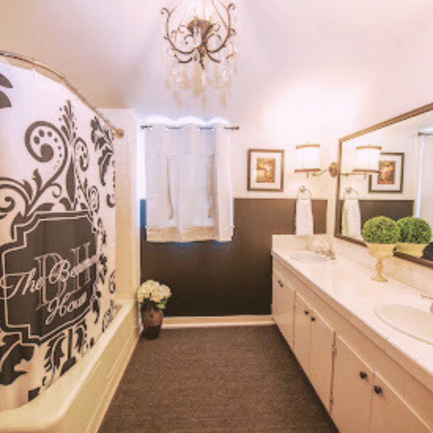 1opt Friends and Family Suite Package Bathroom.jpg