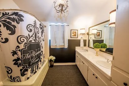 13 Beaumont Bathroom 1.JPG