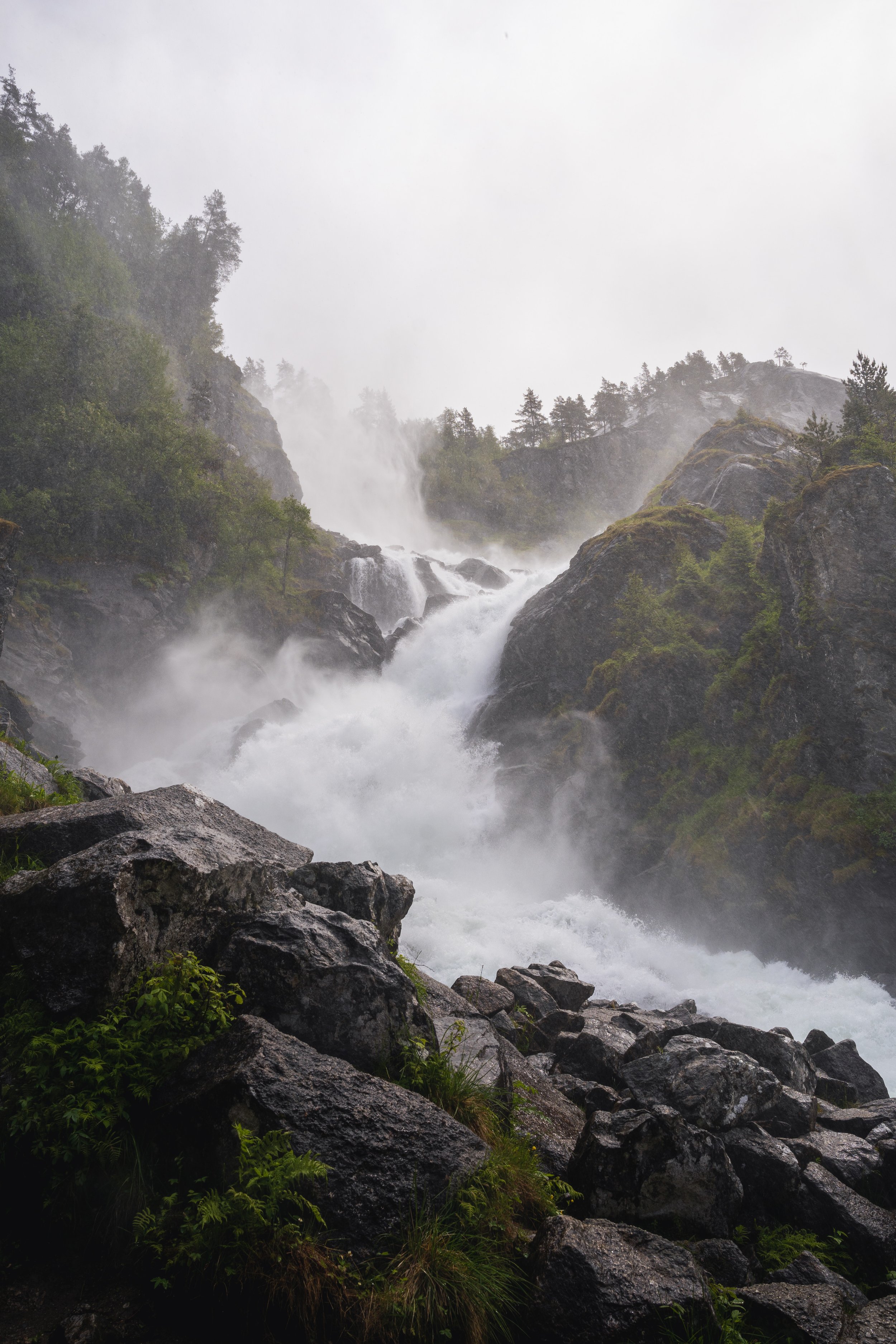 Låtefossen Waterfall