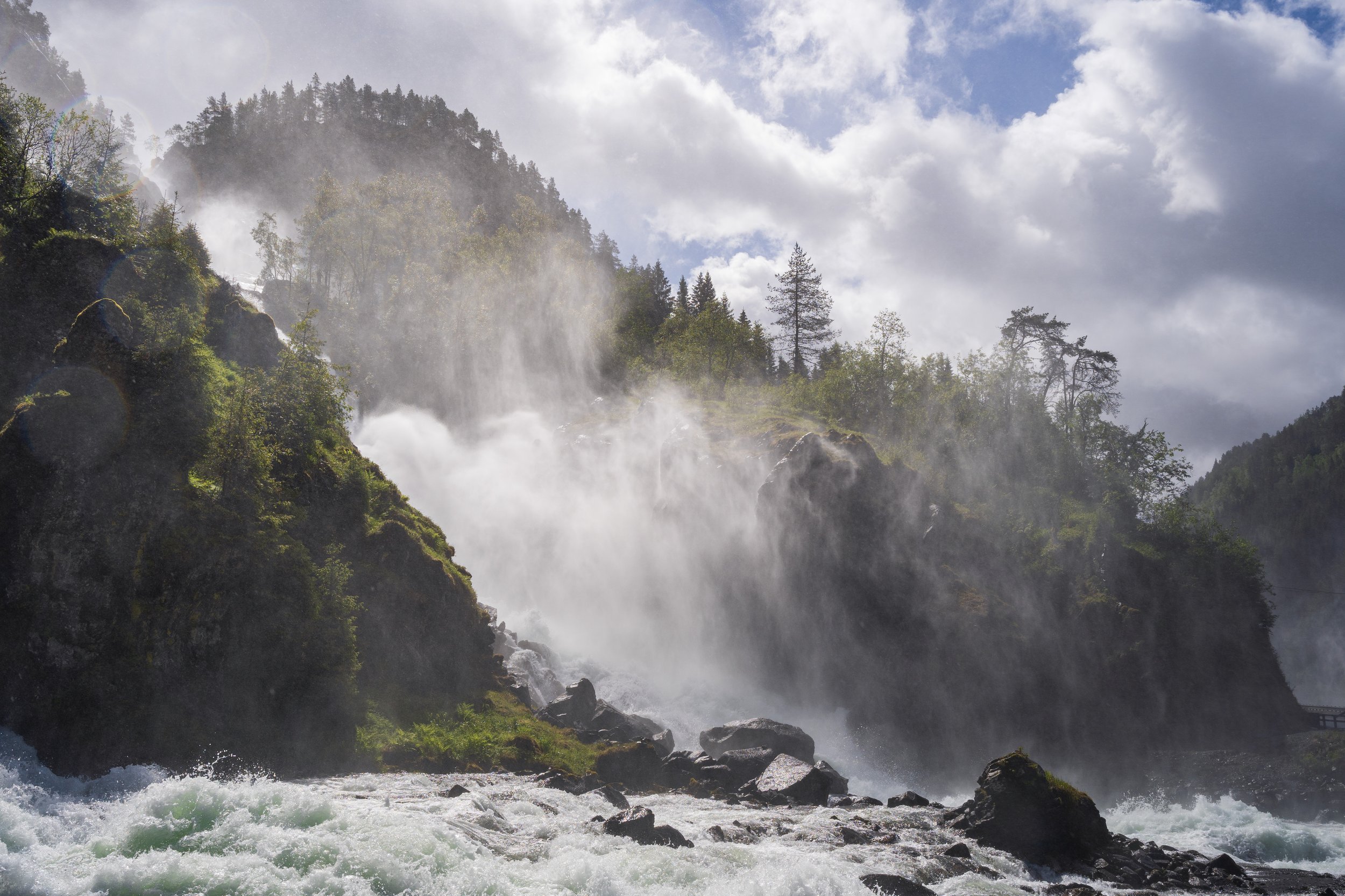 Låtefossen Waterfall