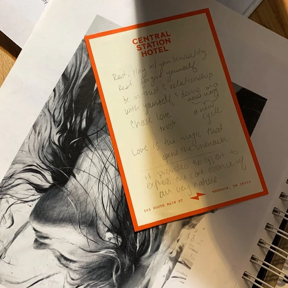 Finding self love notes from 3 years ago that still hit and maybe it will for you too and serve as a kind reminder for you today:

Rest, 

Play with your sensuality, 
Find the softness in the movements, 
communication, in being.

Rest, forgive yourse