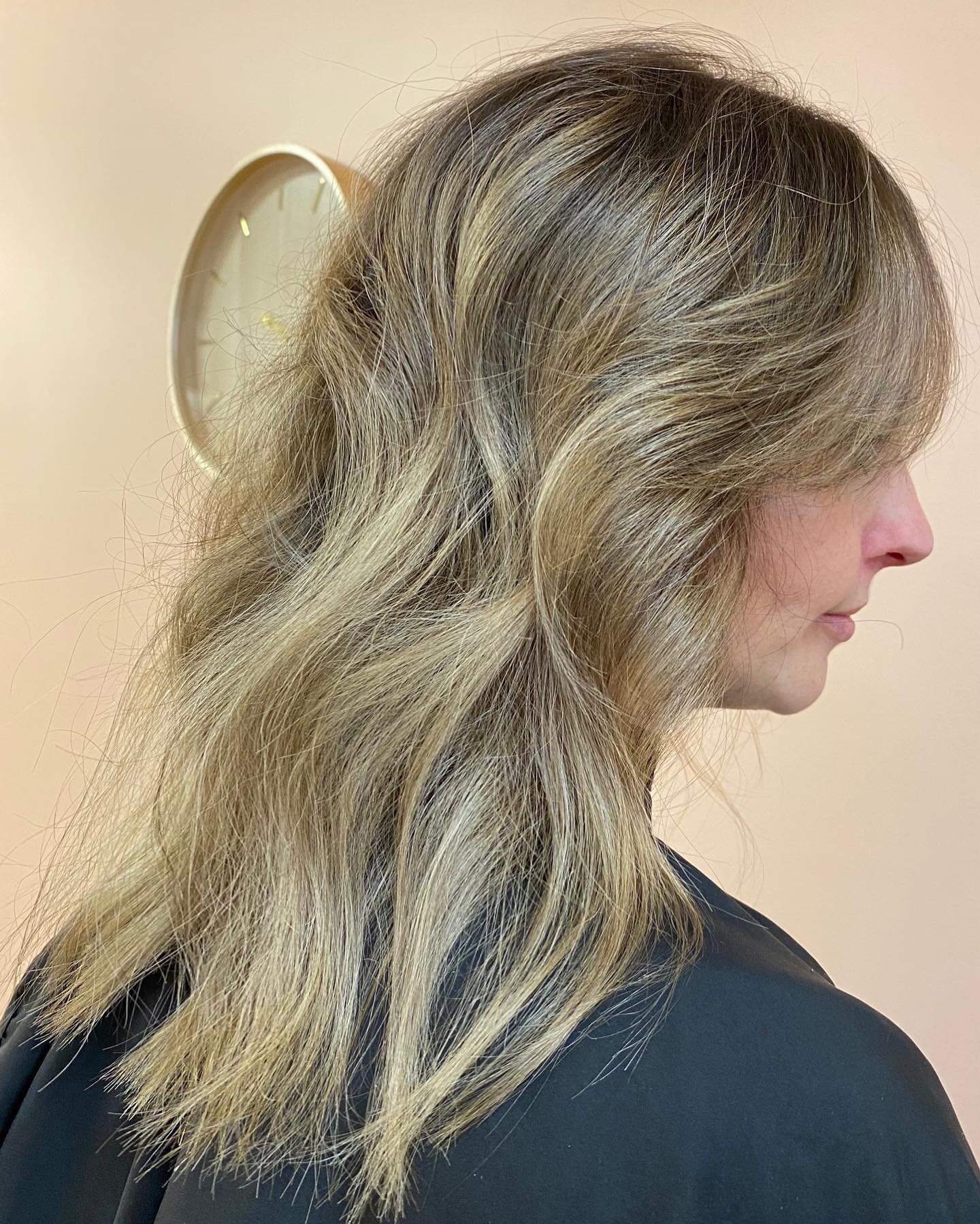 Day 1 in lockdown - currently looking through photos of hair on my camera roll, counting down until we can get creative again. 

How about you?

#hair #thejournalmag #hairstylist #hairgoals #hairdresser #rootsmudge #longhair #blondespecialist #blonde