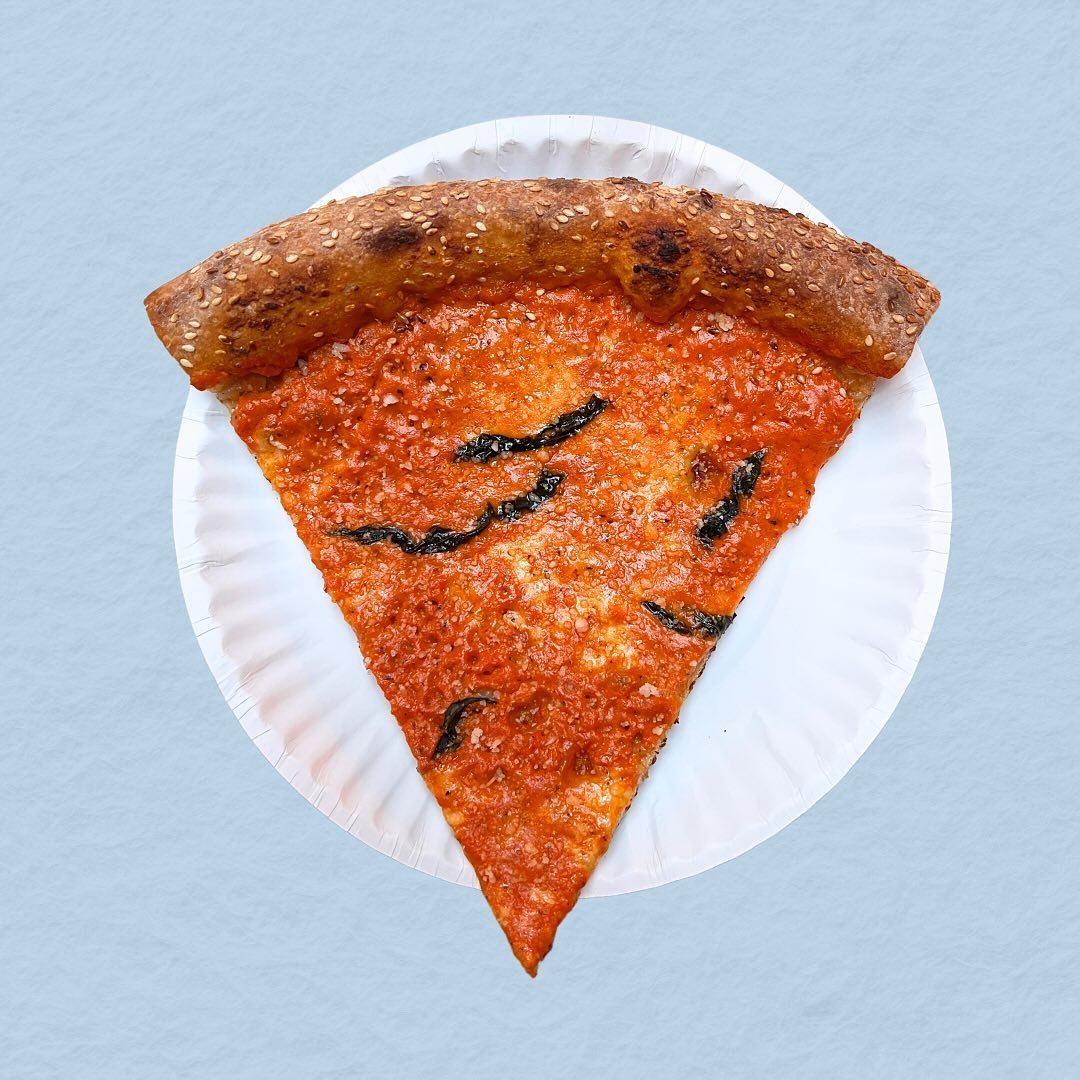 VODKA BABY

calabrian vodka sauce, fresh basil, grana padano with a sesame seeded crust

Available at our Hyde Park location.