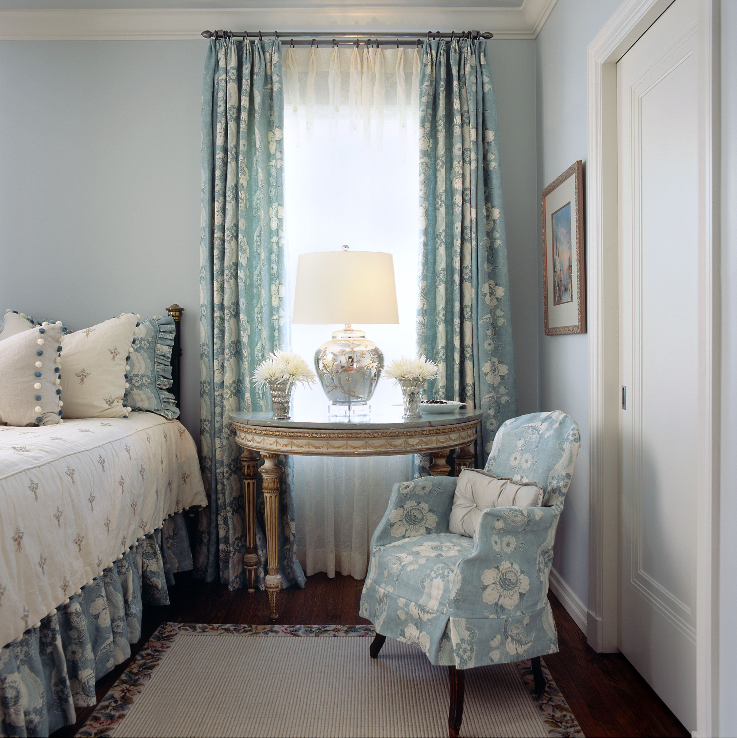 Highland Park Tudor Guest Room