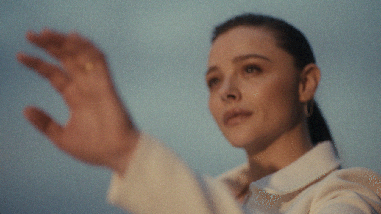 LOUIS VUITTON - VICTORY