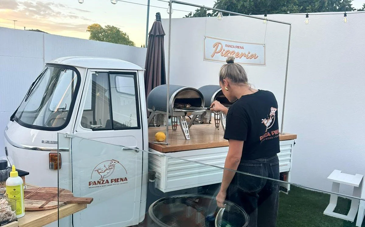Pizza Trucks for Parties: A Unique Catering Experience