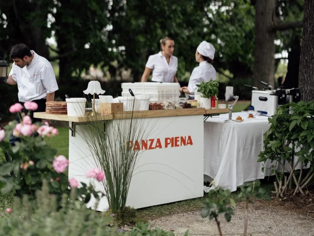 Catering for Large Groups