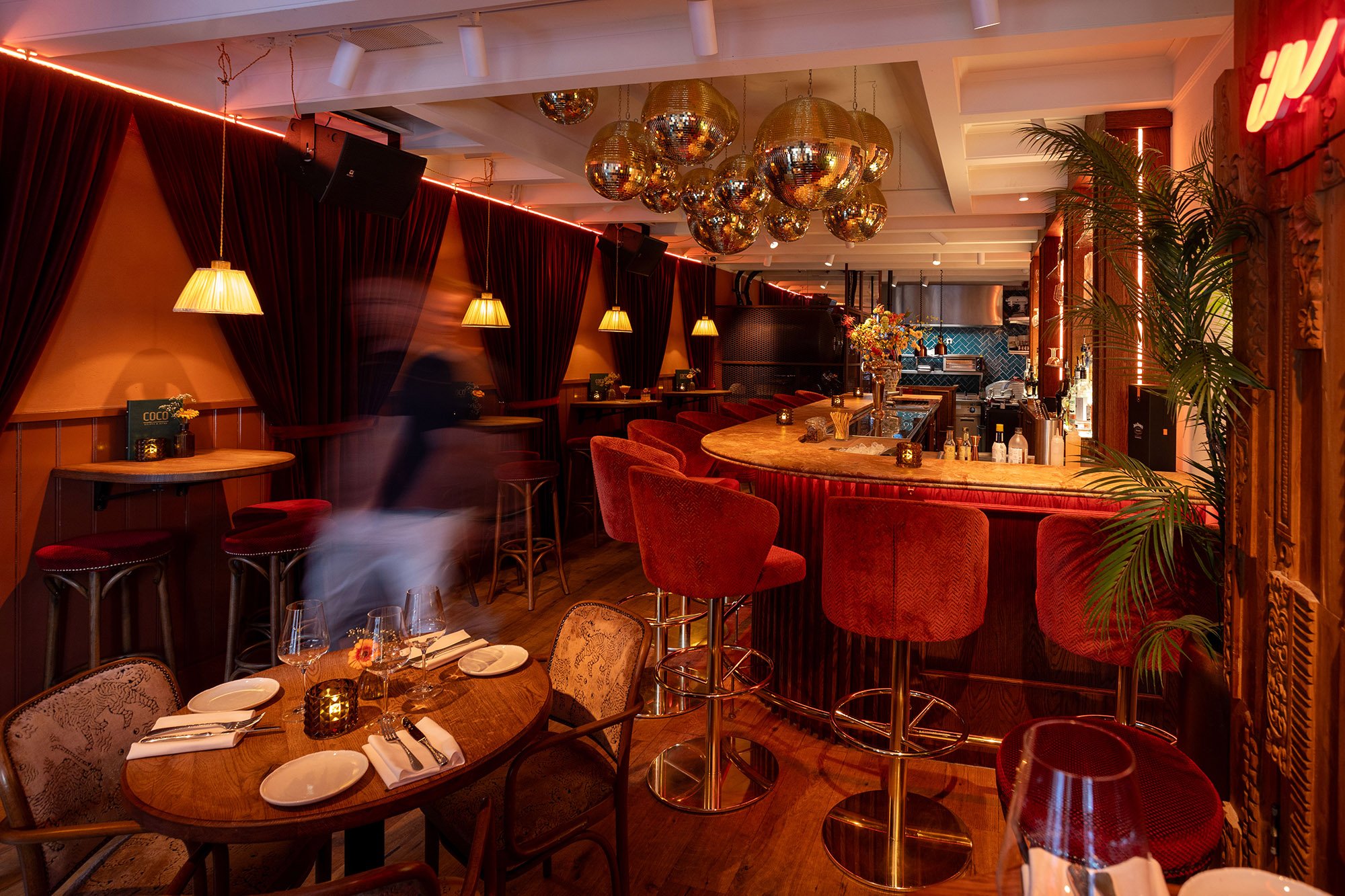 studio entr - coco bar - low-res - 06.jpg