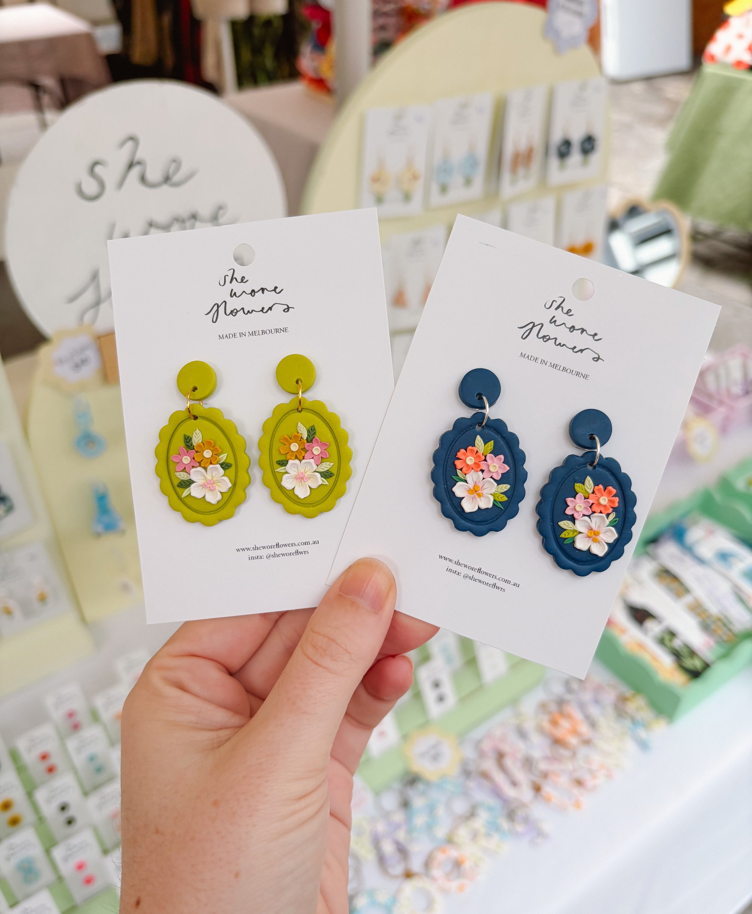 POV: you come and visit me at the @therosestmarket today! ✨

Also I can&rsquo;t decide&hellip; which do you love more, the navy or the green?! 💚💙